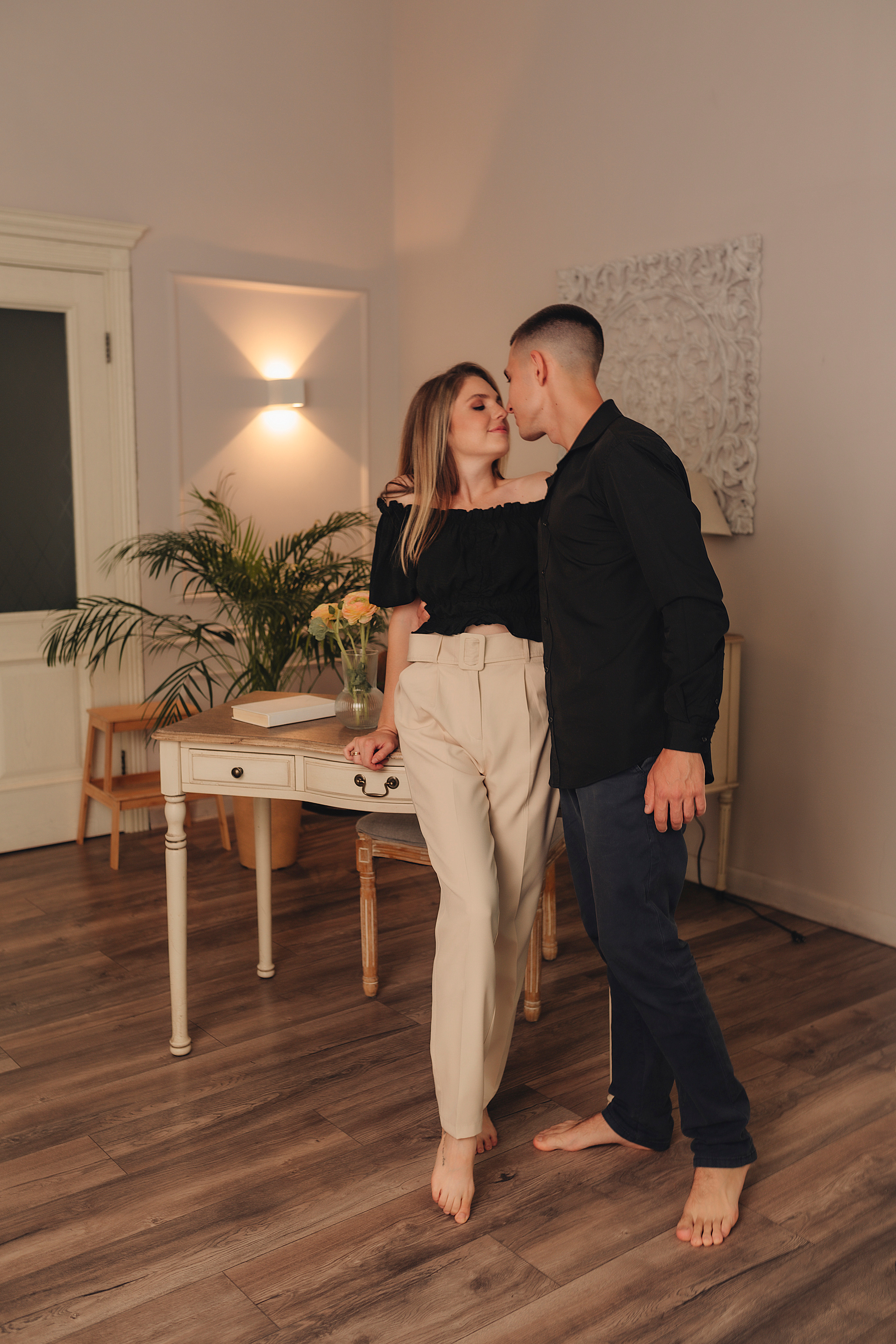 Кристина и Вадим | Съёмка в студии Portfolio. Фотограф Карина Шмулёва. Воронеж и область