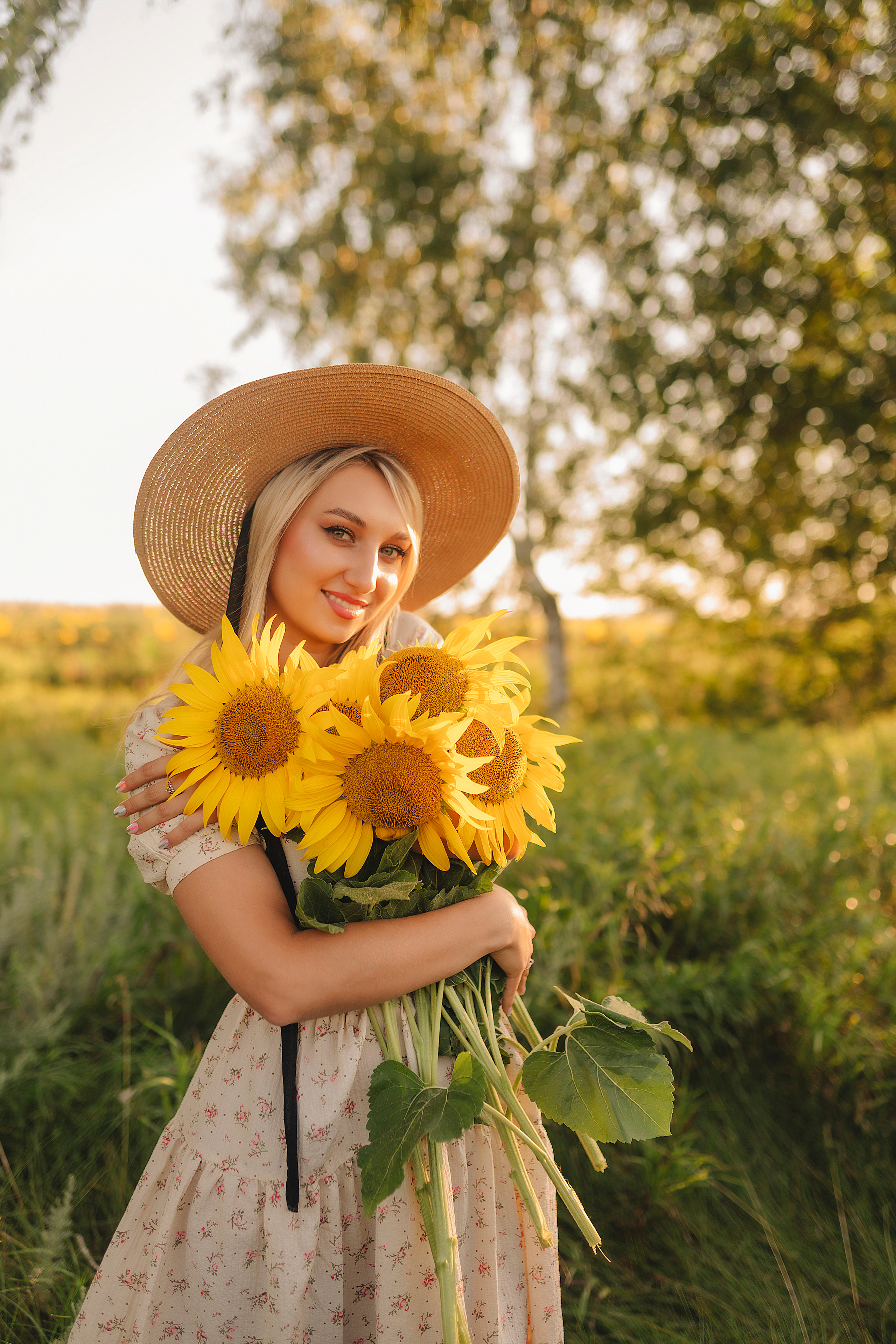 Олеся | Съемка с подсолнухами. Фотограф Карина Шмулёва. Воронеж и область