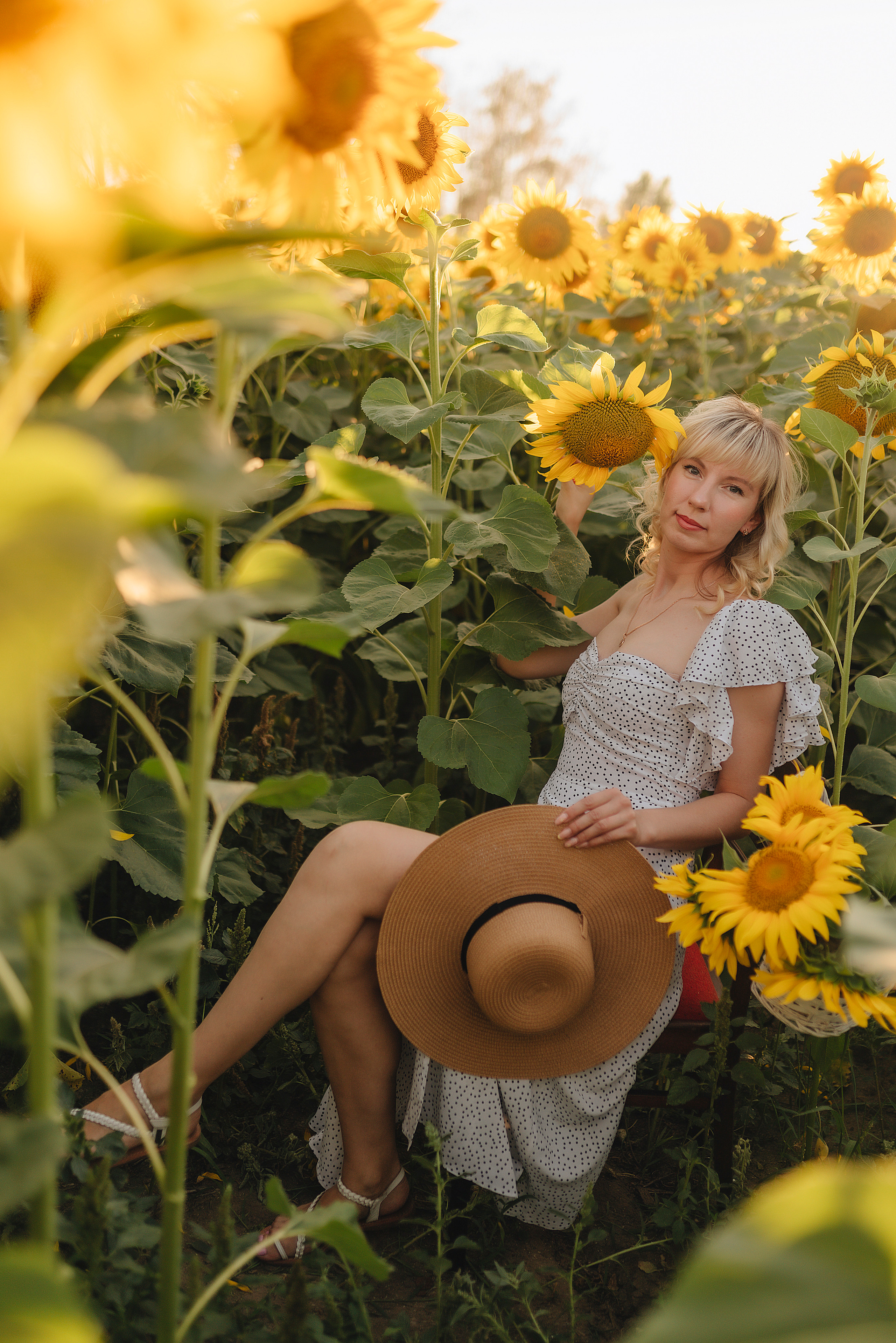 Анастасия | Съёмка в подсолнухах. Фотограф Карина Шмулёва. Воронеж и область