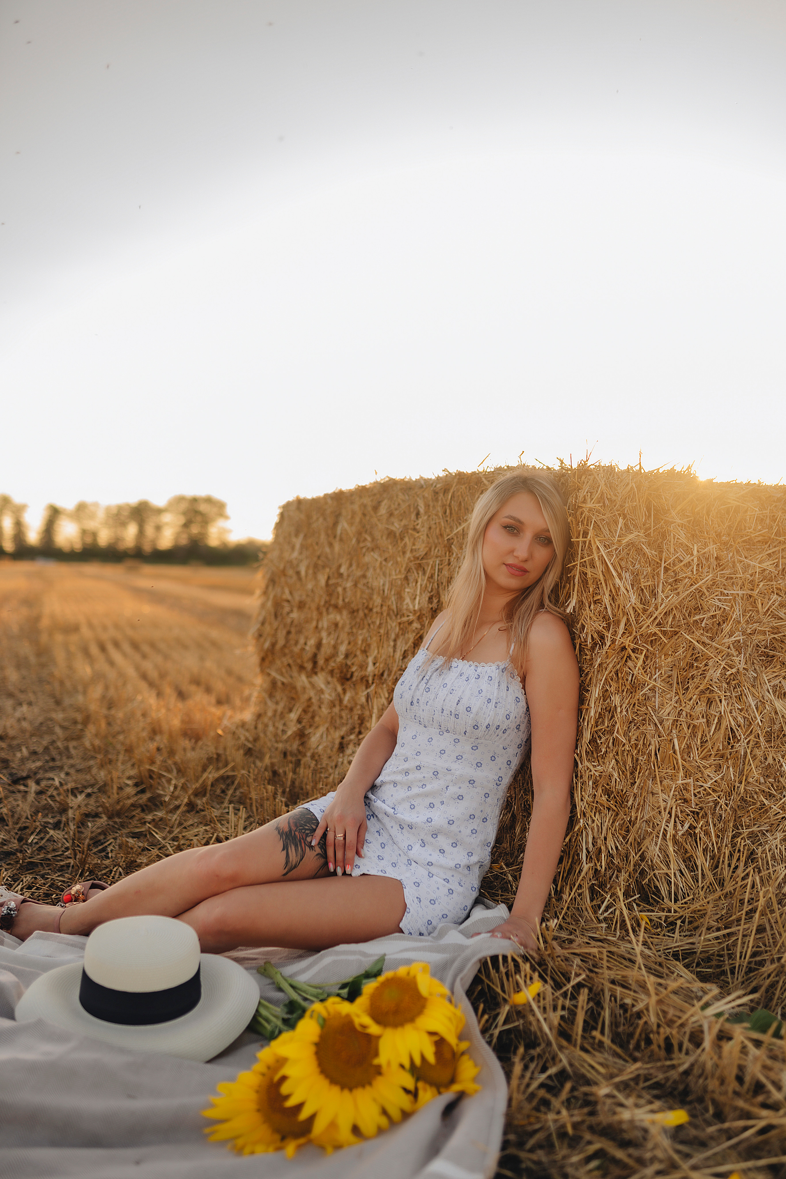 Олеся | Съемка с подсолнухами. Фотограф Карина Шмулёва. Воронеж и область