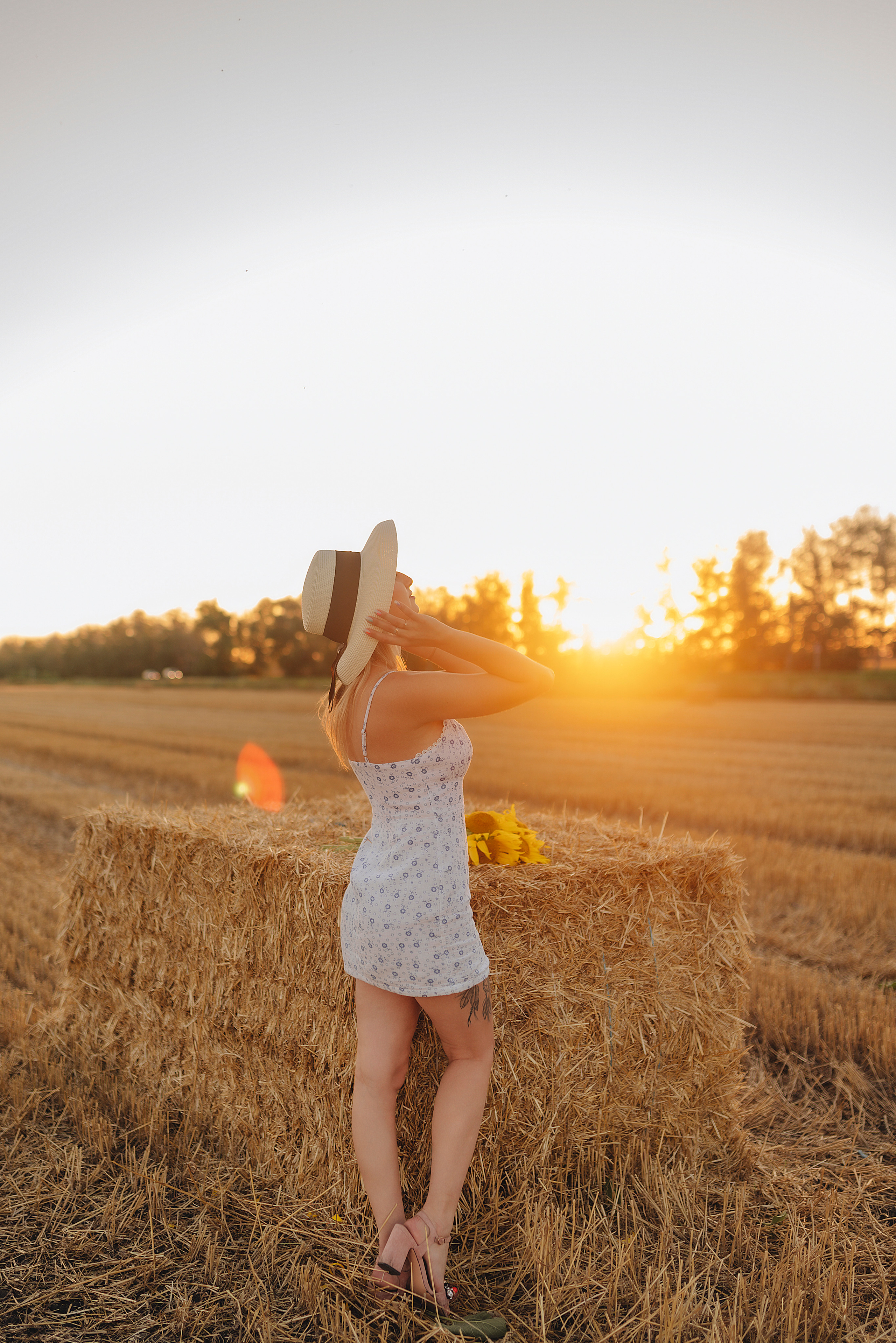 Олеся | Съемка с подсолнухами. Фотограф Карина Шмулёва. Воронеж и область