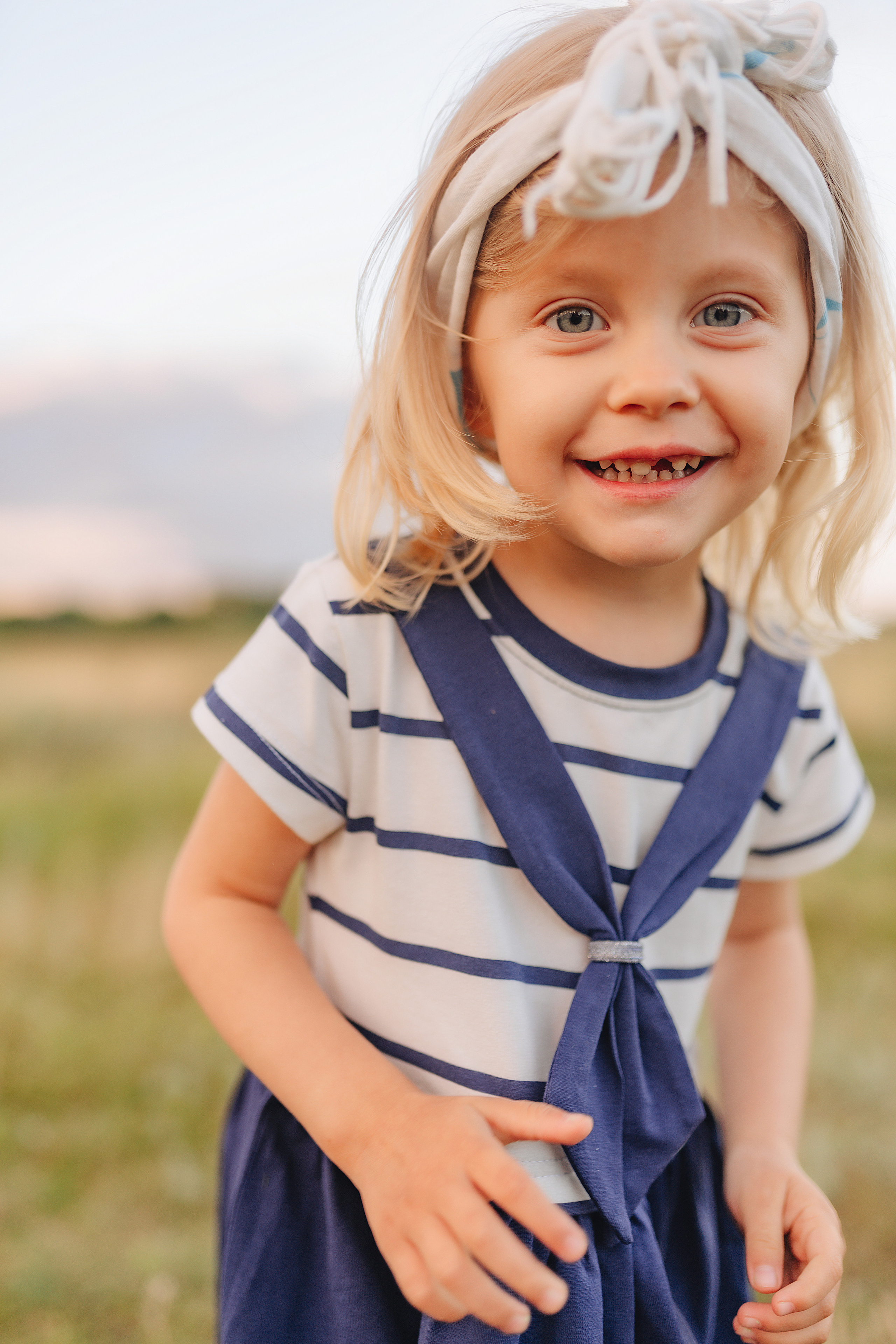 Ирина с дочуркой Евой | Пикник на закате. Фотограф Карина Шмулёва. Воронеж и область