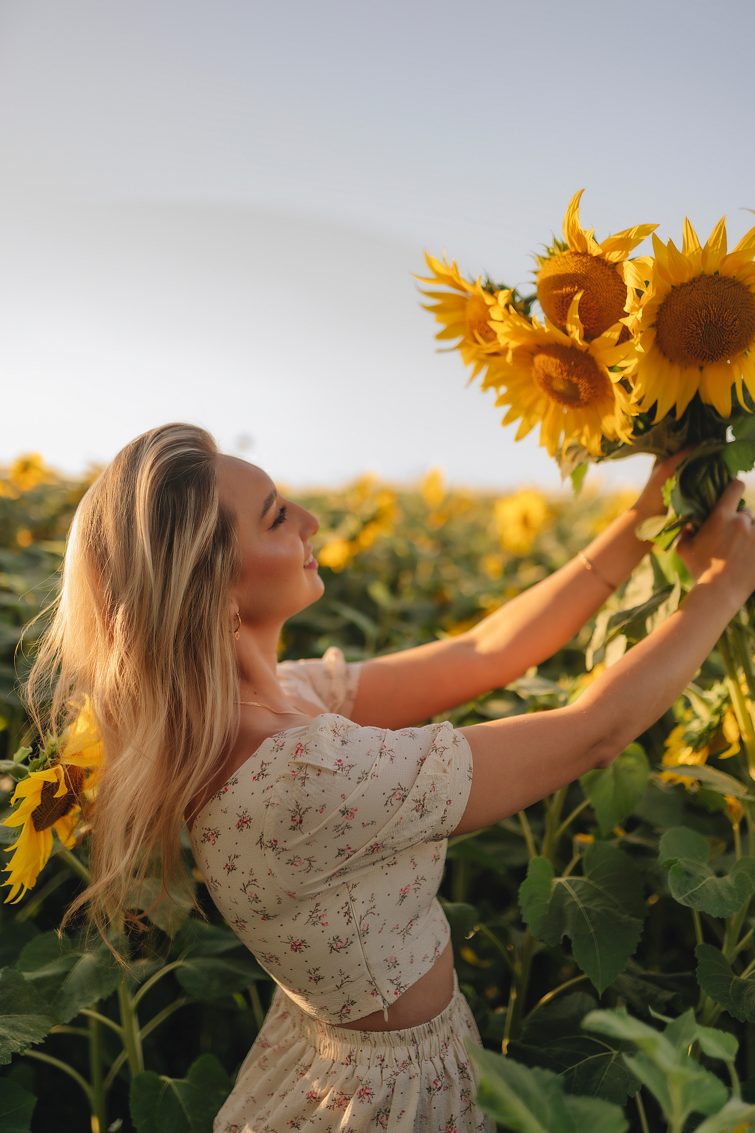 Олеся | Съемка с подсолнухами. Фотограф Карина Шмулёва. Воронеж и область