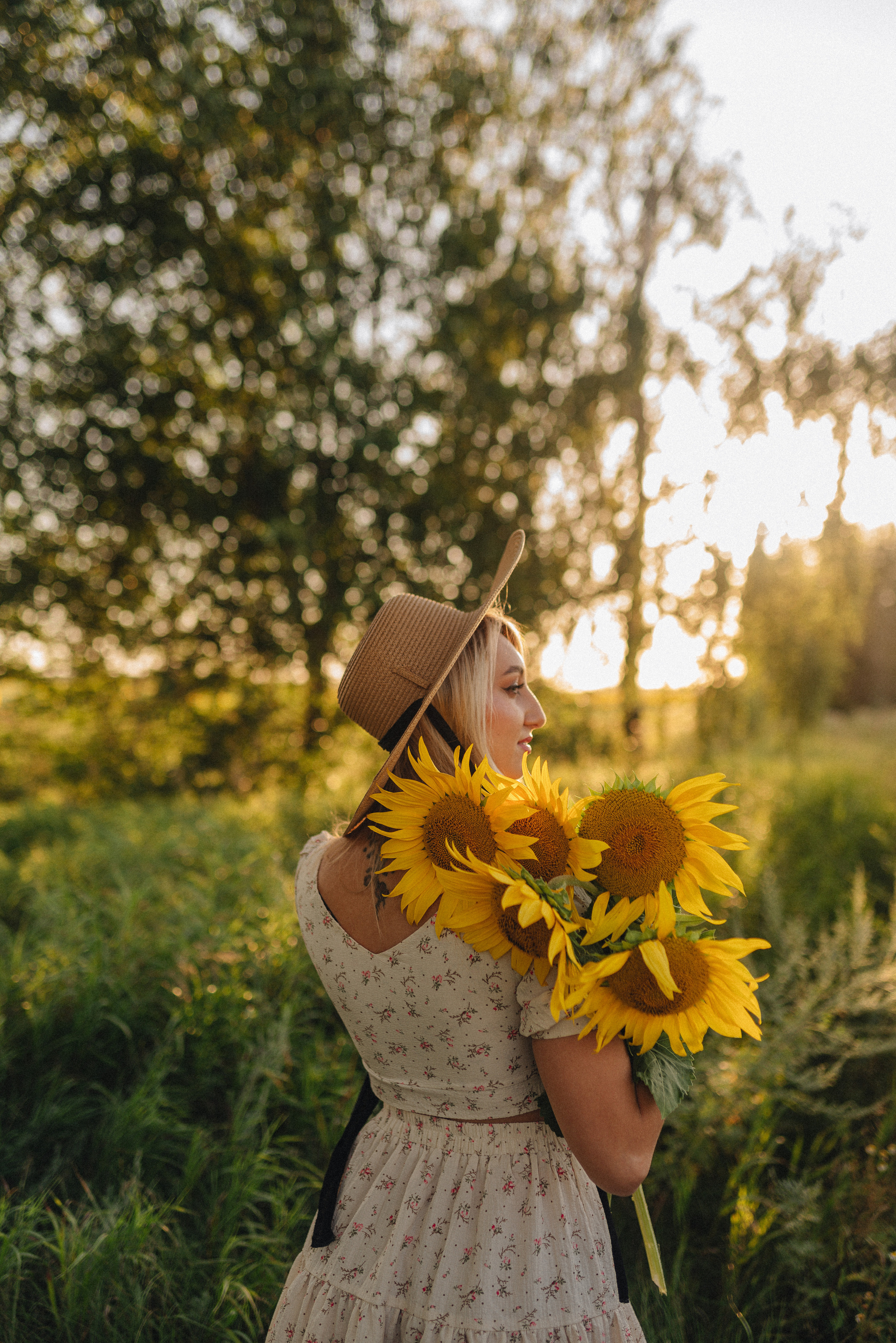 Олеся | Съемка с подсолнухами. Фотограф Карина Шмулёва. Воронеж и область