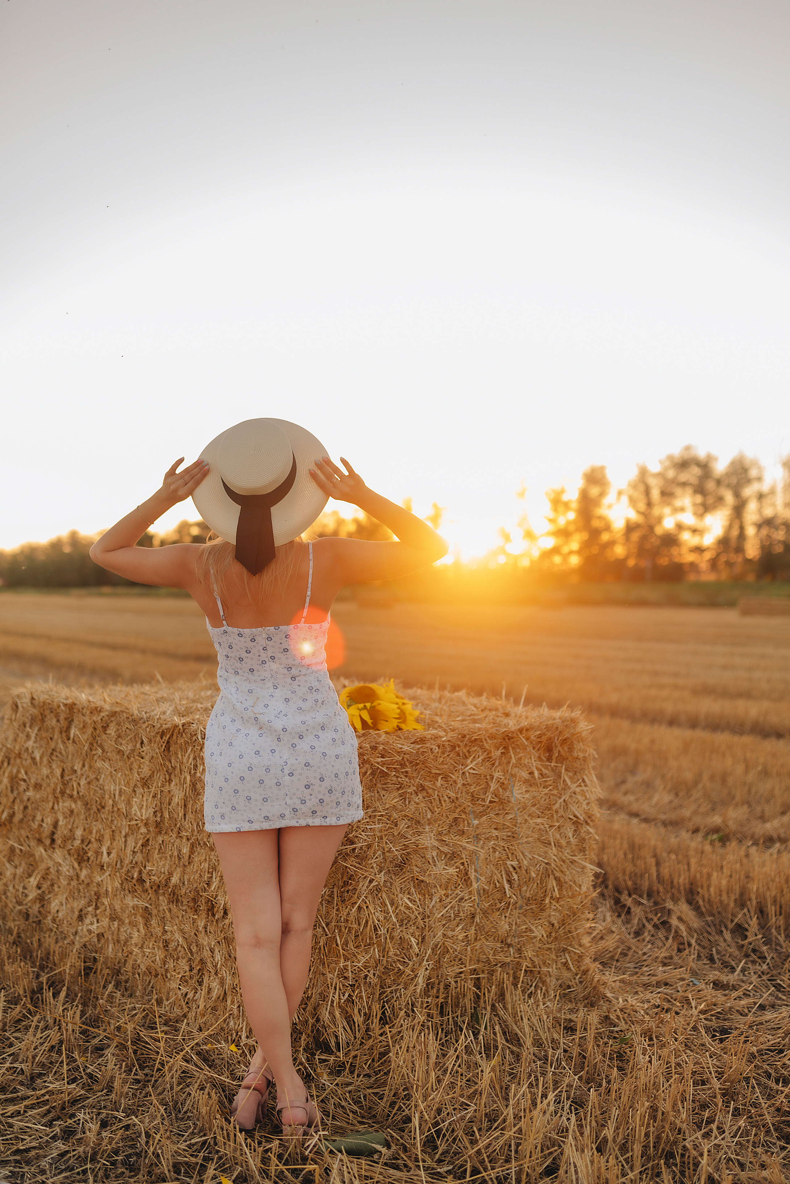 Олеся | Съемка с подсолнухами. Фотограф Карина Шмулёва. Воронеж и область
