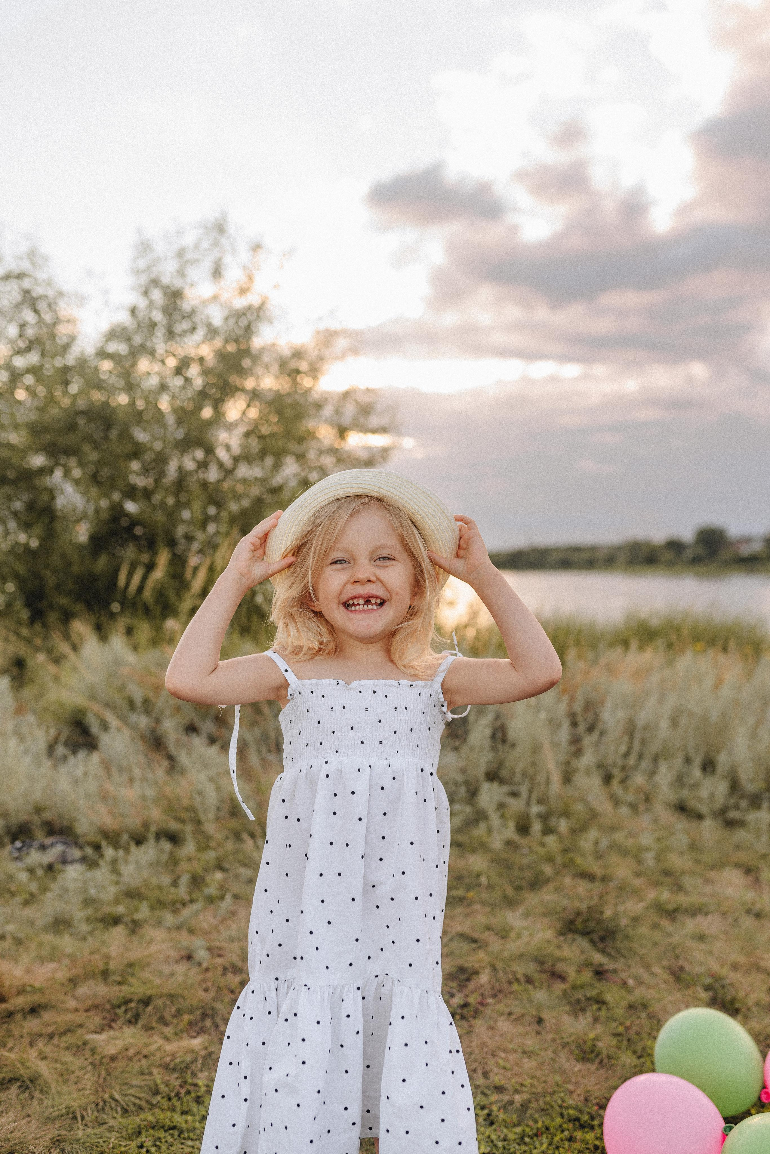 Ирина с дочуркой Евой | Пикник на закате. Фотограф Карина Шмулёва. Воронеж и область
