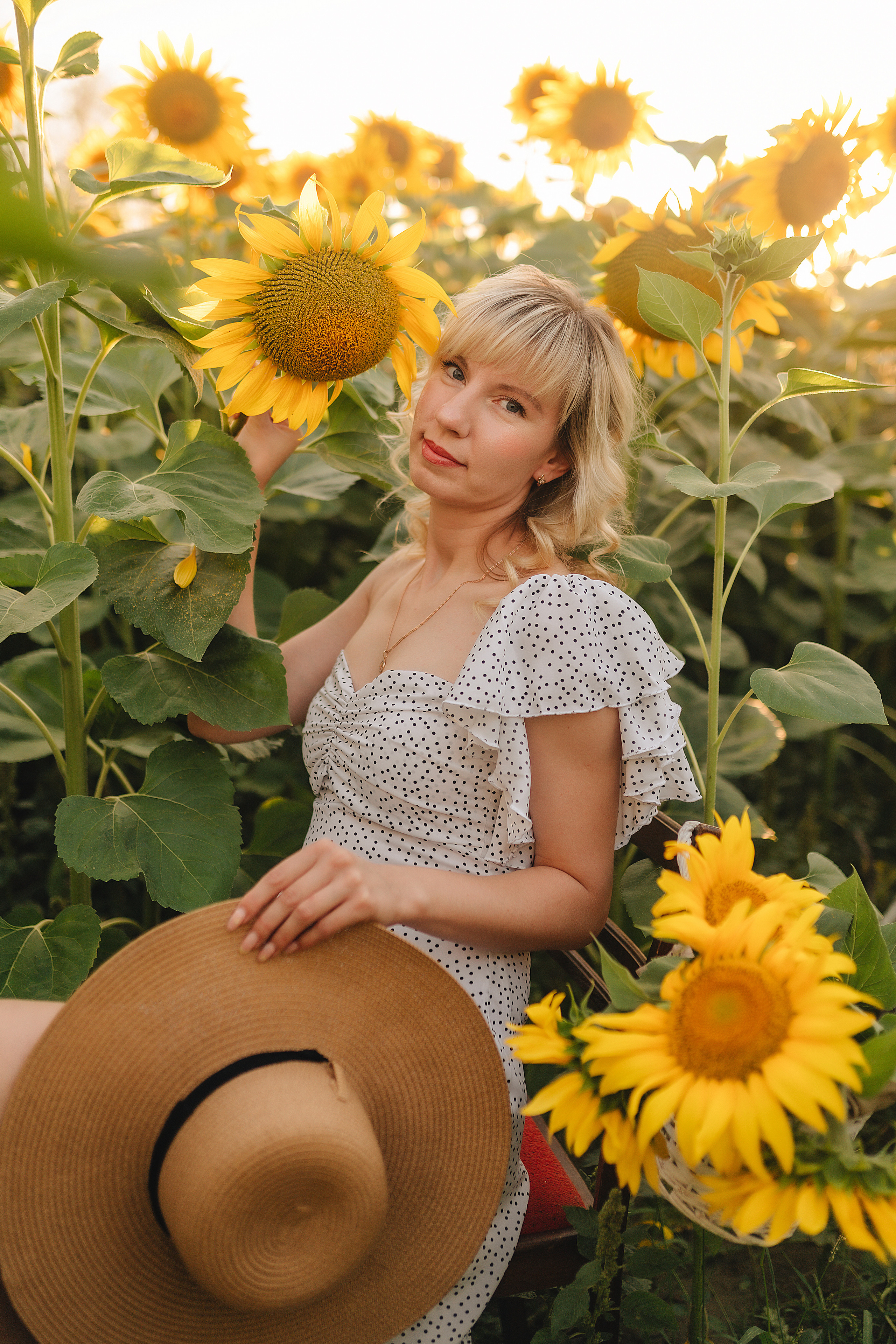 Анастасия | Съёмка в подсолнухах. Фотограф Карина Шмулёва. Воронеж и область