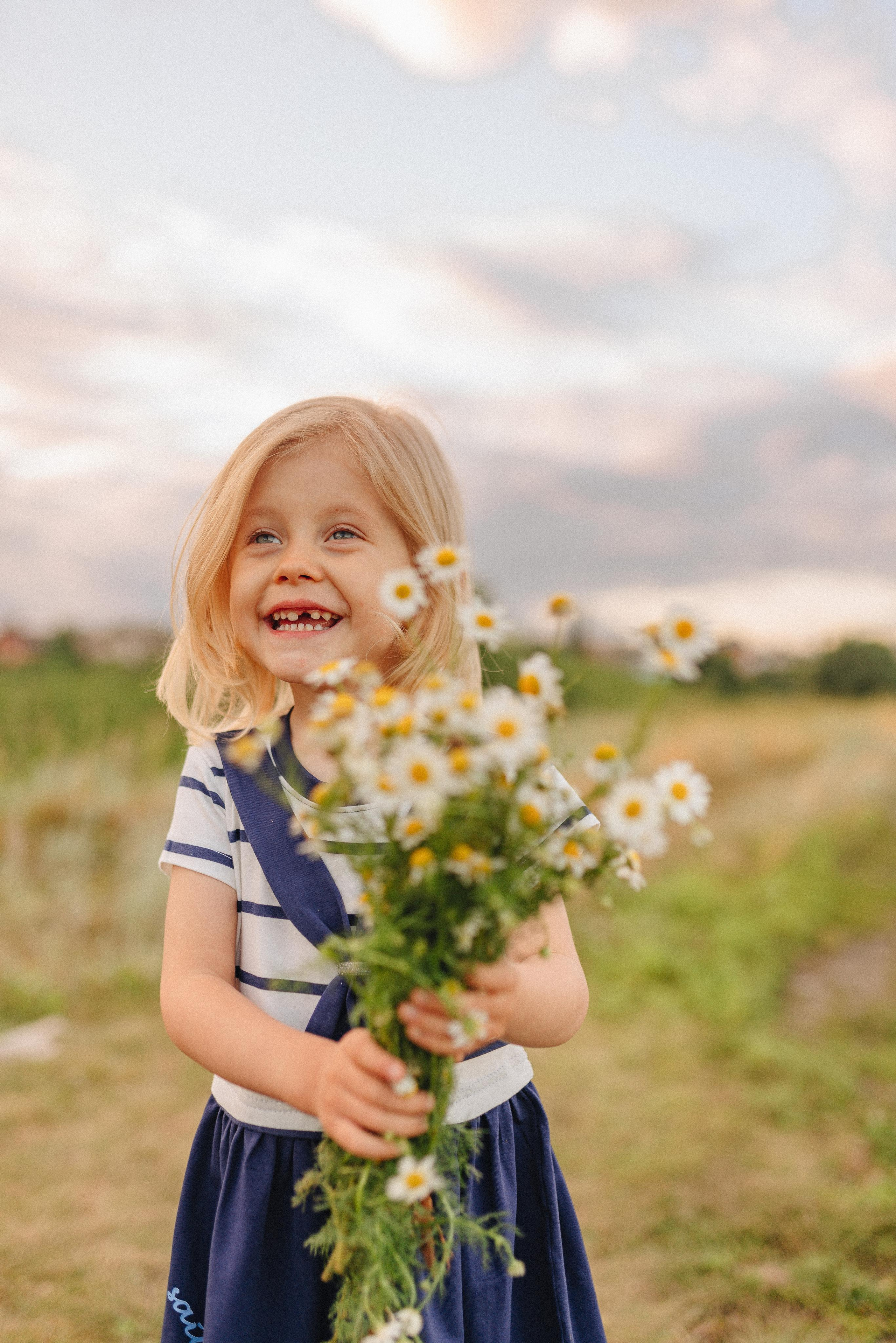Ирина с дочуркой Евой | Пикник на закате. Фотограф Карина Шмулёва. Воронеж и область