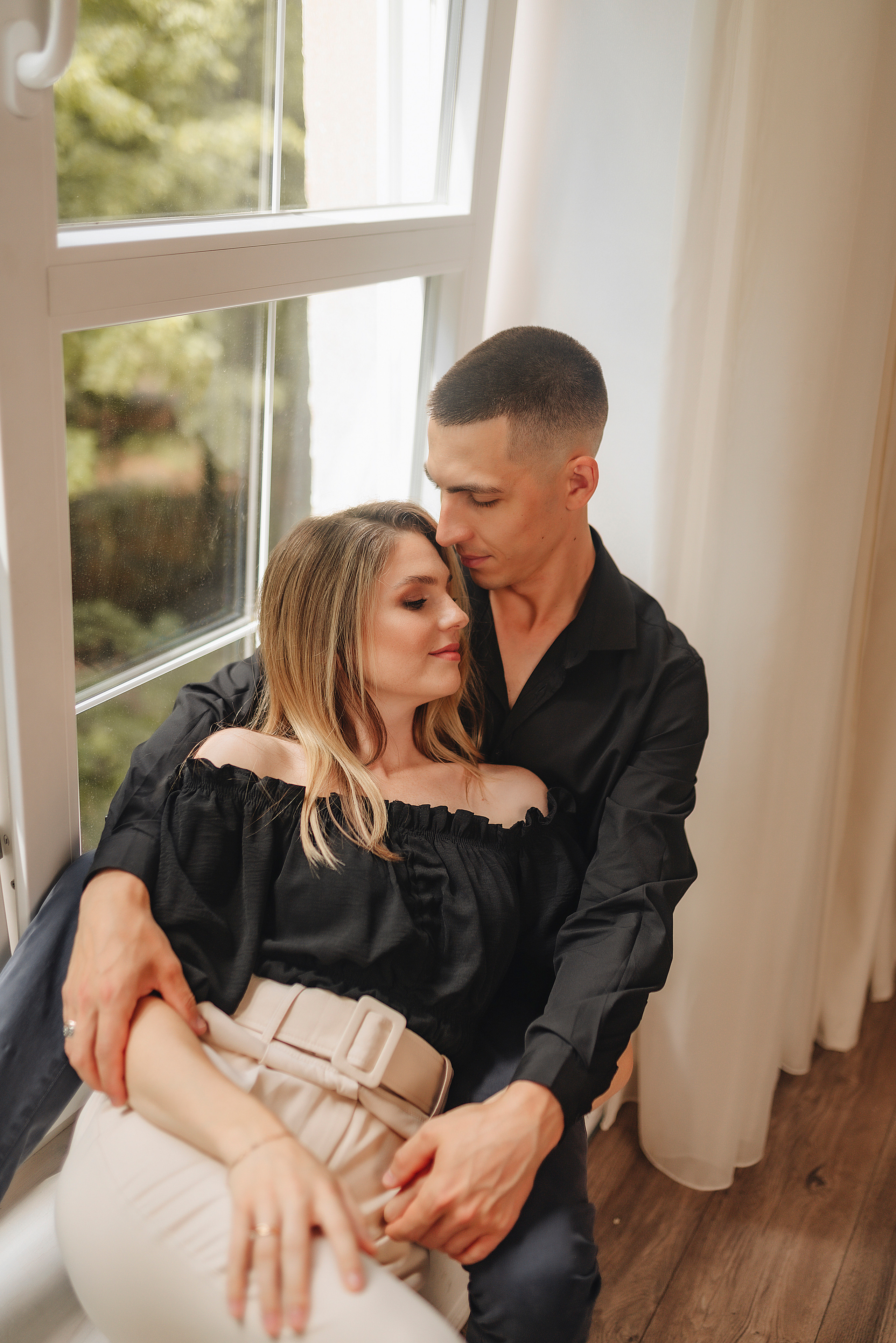 Кристина и Вадим | Съёмка в студии Portfolio. Фотограф Карина Шмулёва. Воронеж и область