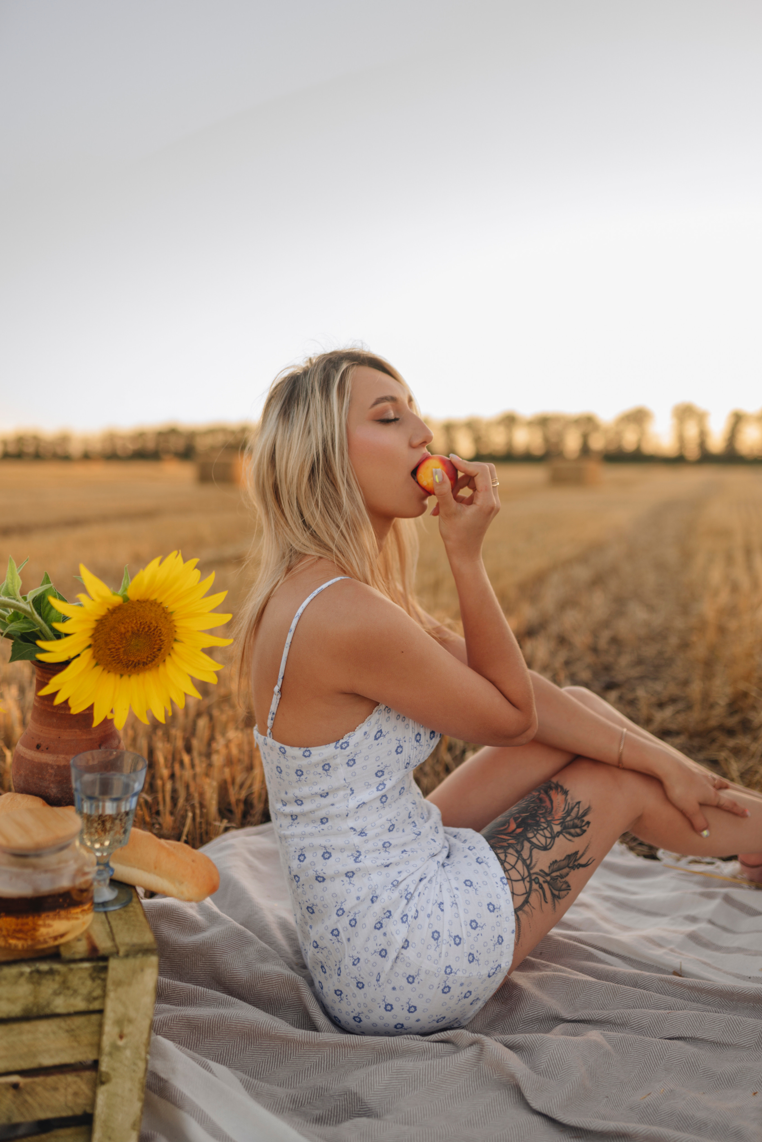 Олеся | Съемка с подсолнухами. Фотограф Карина Шмулёва. Воронеж и область