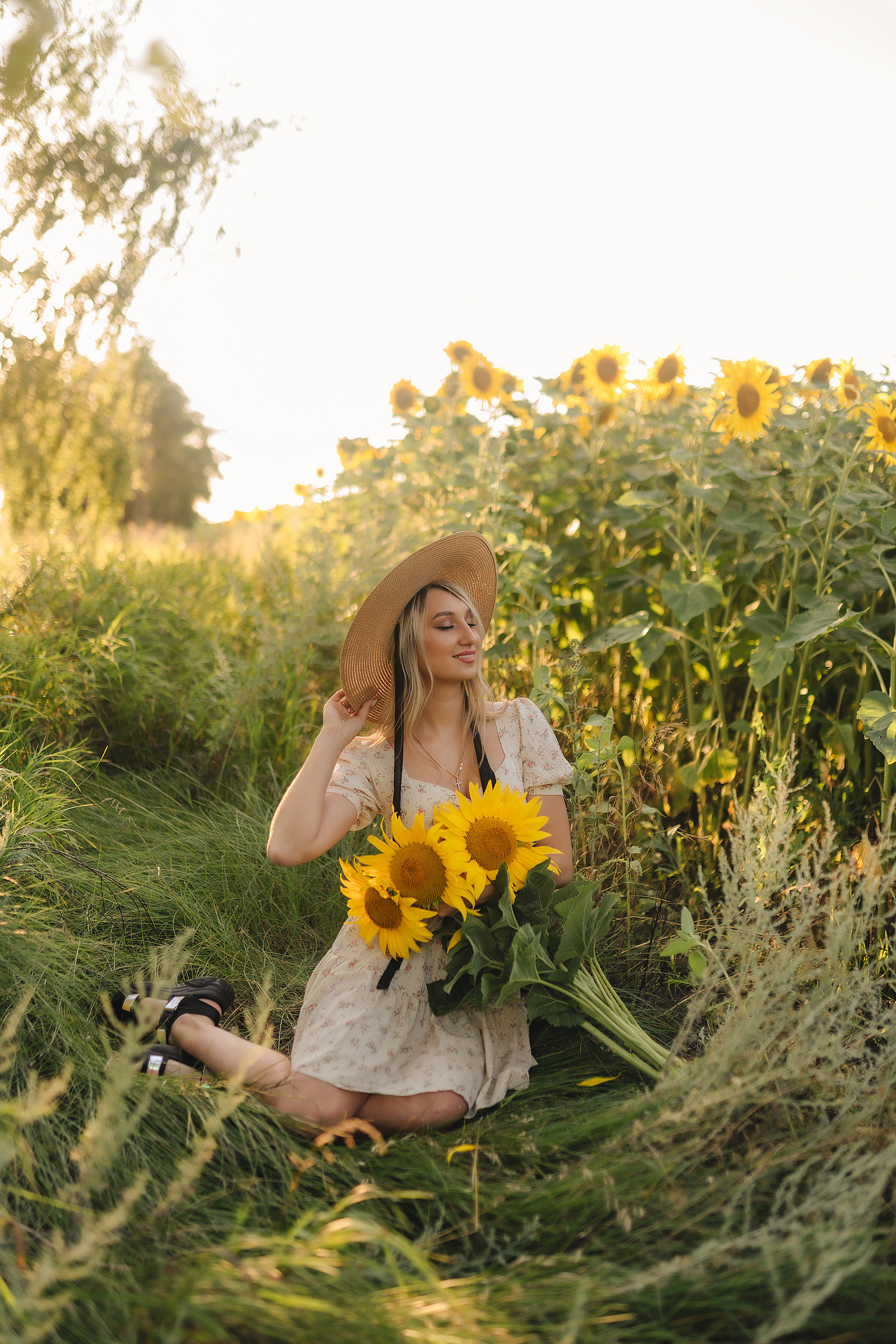 Олеся | Съемка с подсолнухами. Фотограф Карина Шмулёва. Воронеж и область