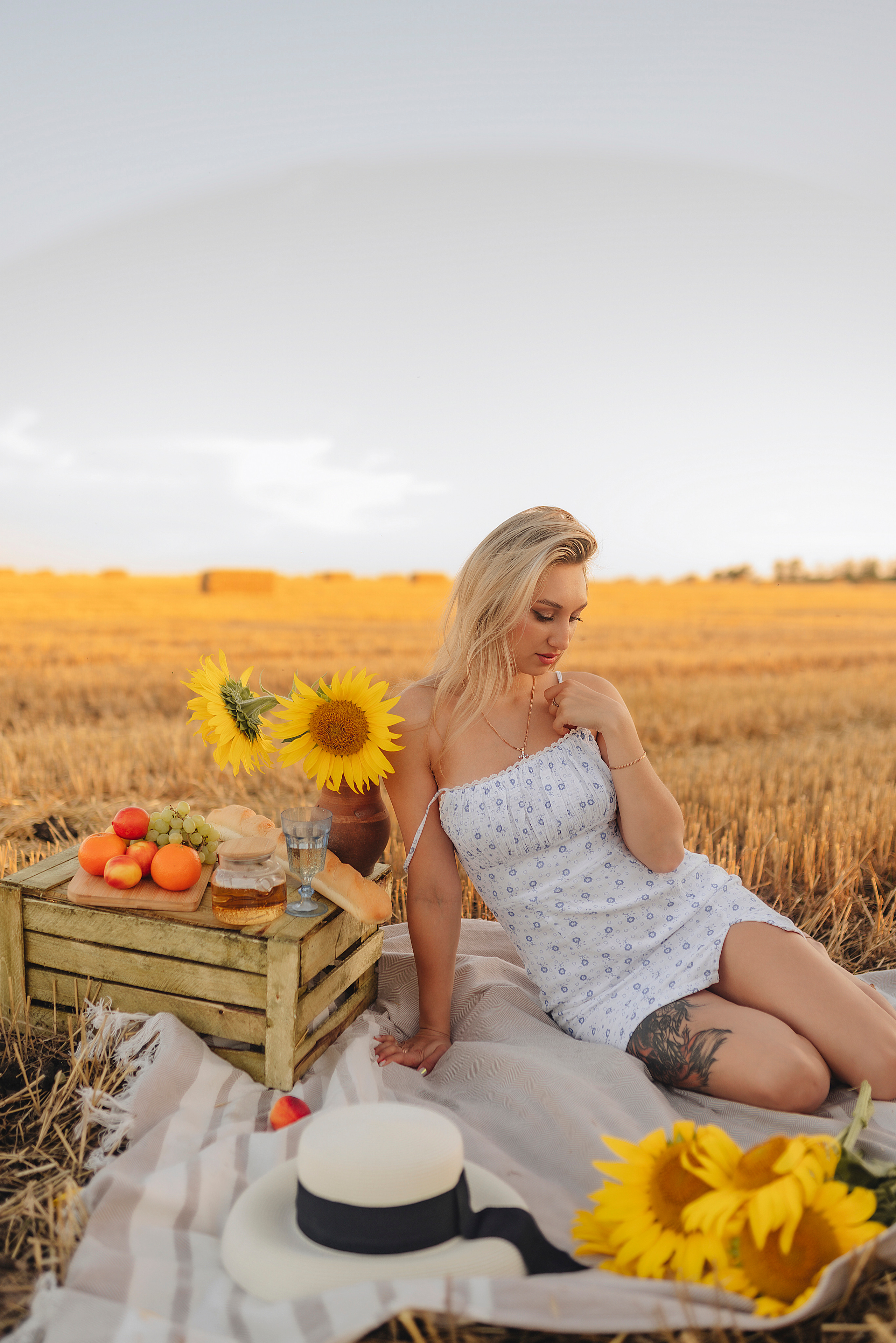 Олеся | Съемка с подсолнухами. Фотограф Карина Шмулёва. Воронеж и область