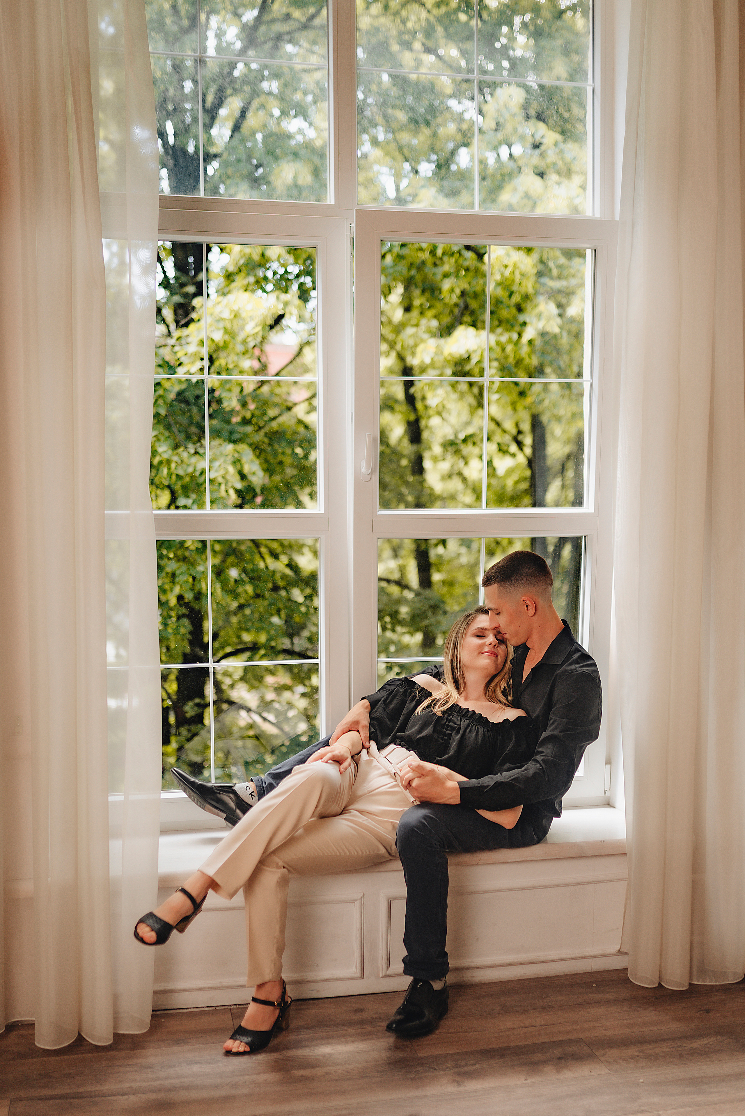 Кристина и Вадим | Съёмка в студии Portfolio. Фотограф Карина Шмулёва. Воронеж и область