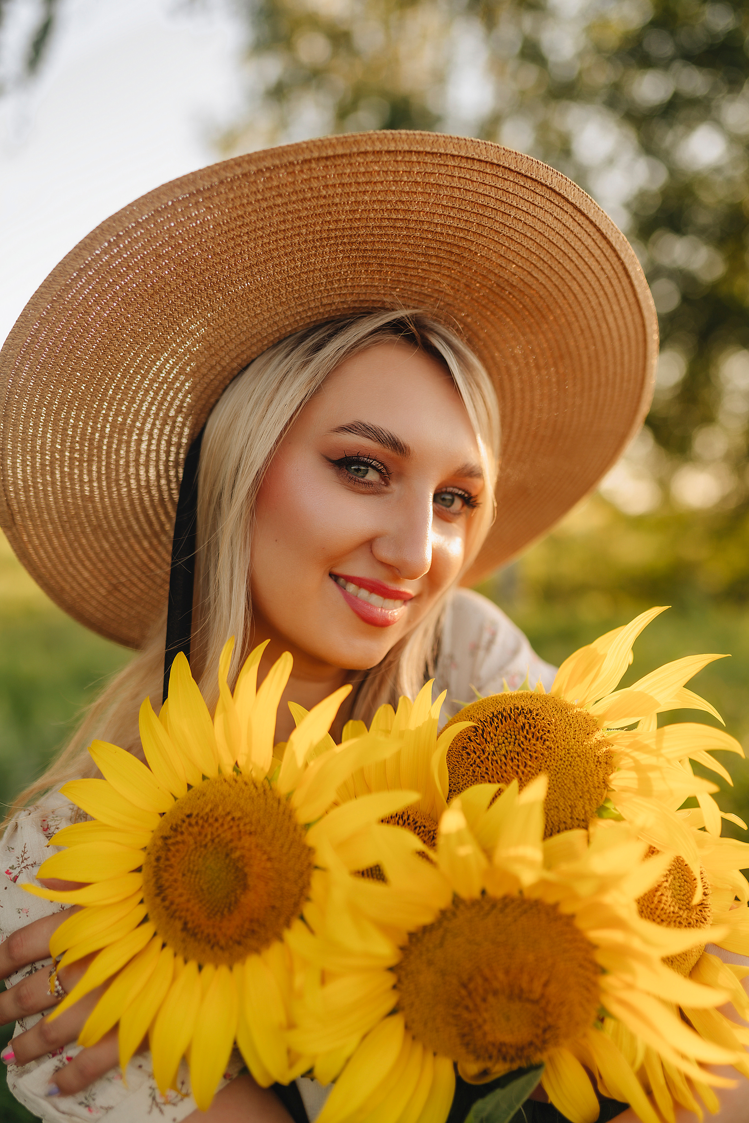 Олеся | Съемка с подсолнухами. Фотограф Карина Шмулёва. Воронеж и область