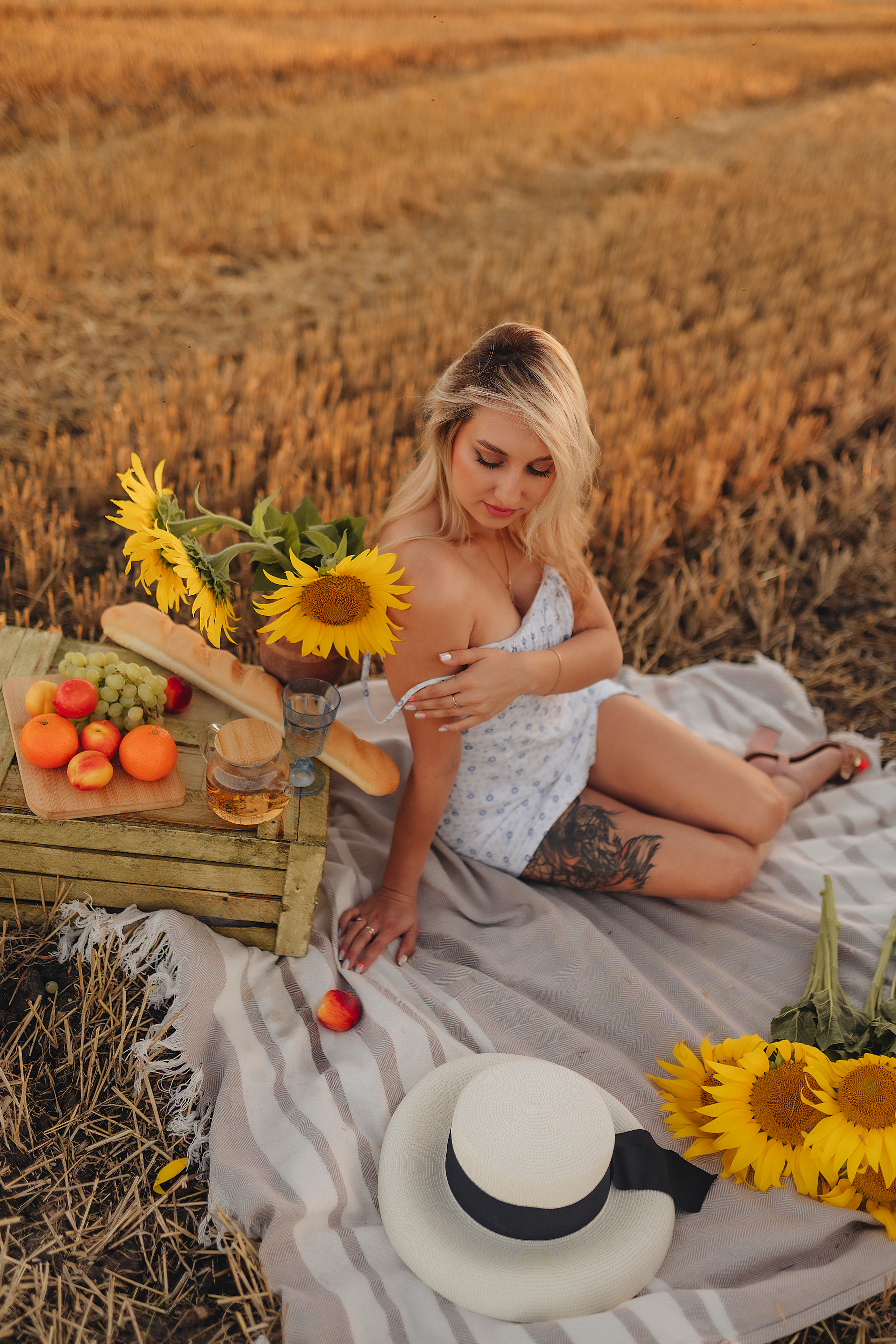 Олеся | Съемка с подсолнухами. Фотограф Карина Шмулёва. Воронеж и область