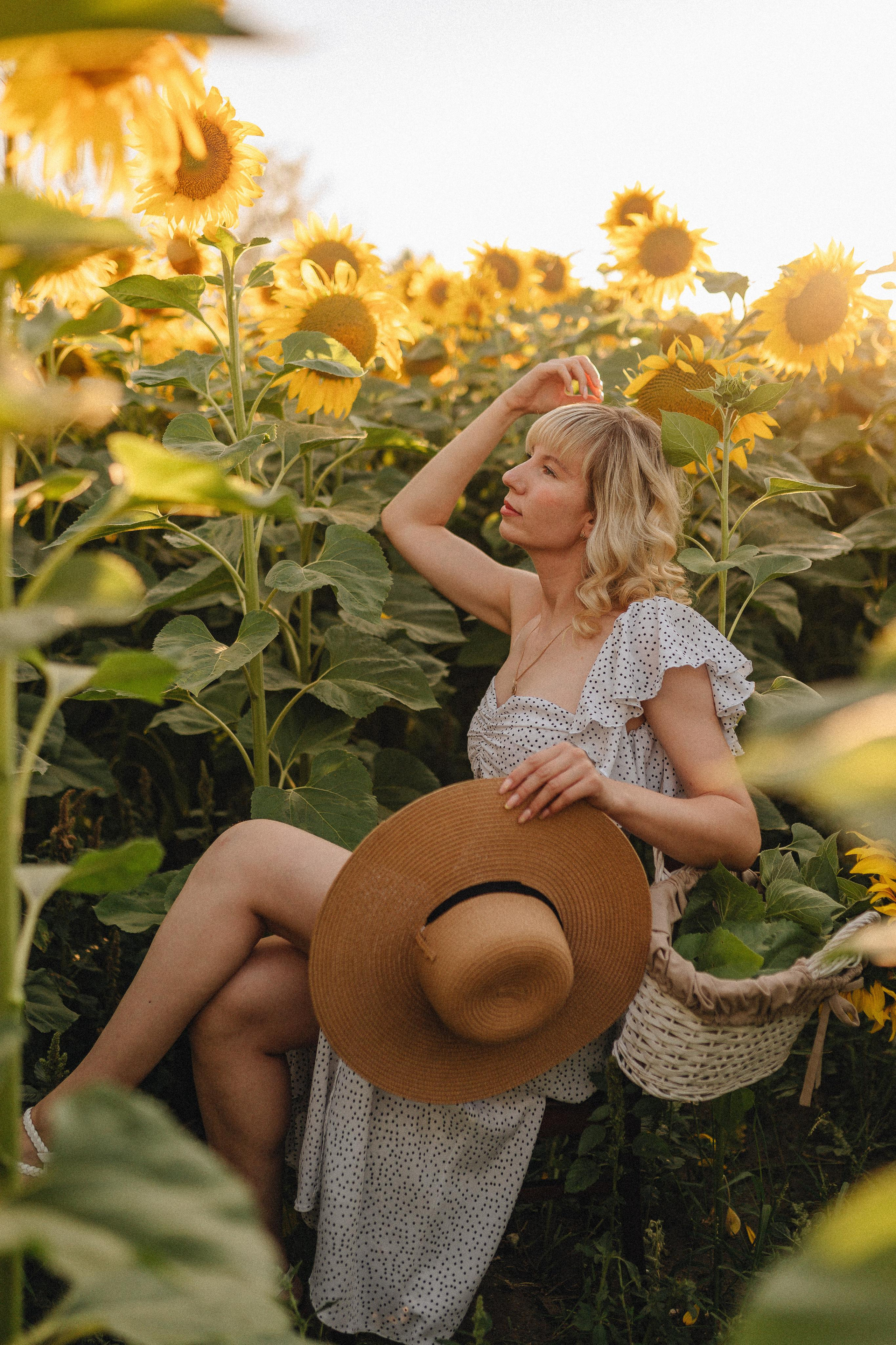 Анастасия | Съёмка в подсолнухах. Фотограф Карина Шмулёва. Воронеж и область