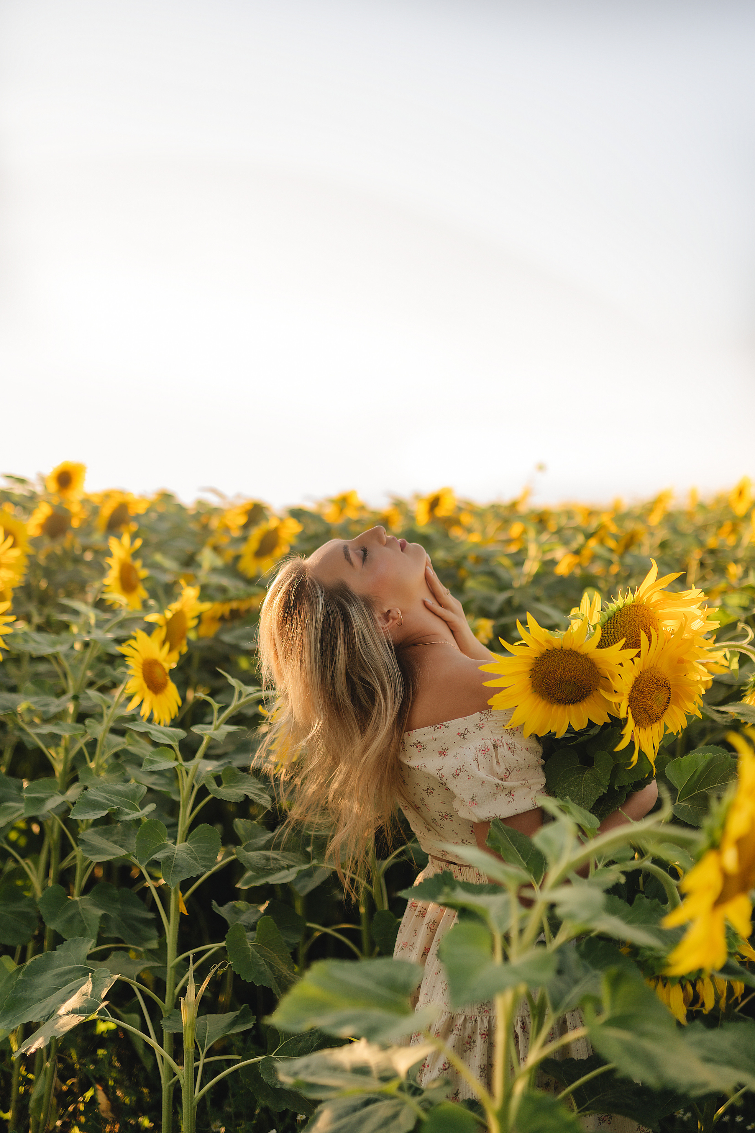 Олеся | Съемка с подсолнухами. Фотограф Карина Шмулёва. Воронеж и область