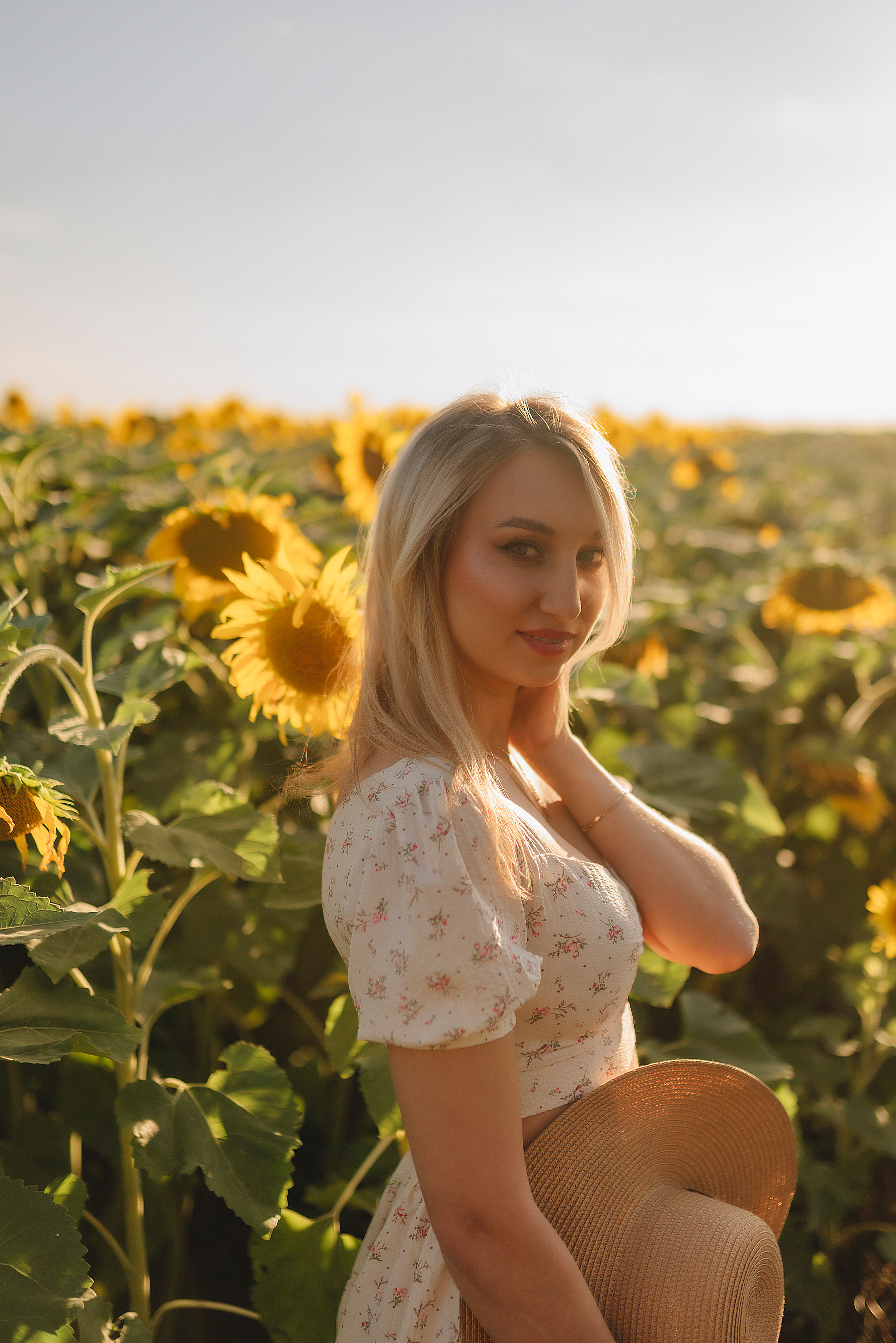 Олеся | Съемка с подсолнухами. Фотограф Карина Шмулёва. Воронеж и область