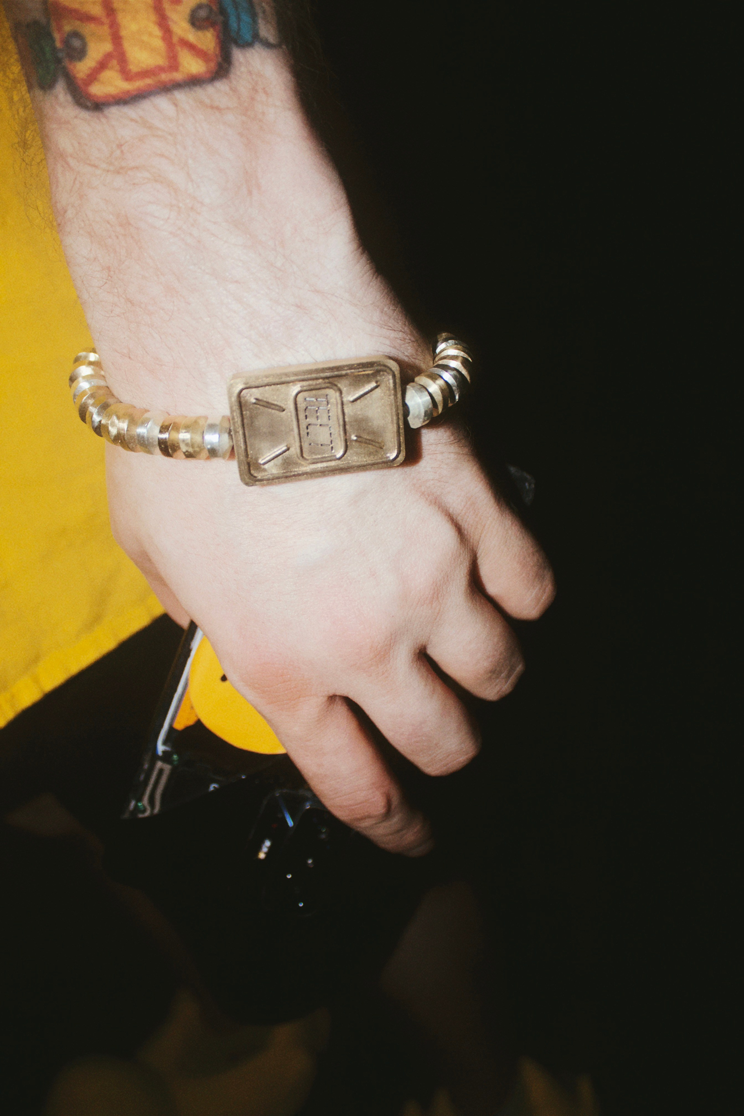 Съемка мерча MASHUPBLE. Концертный и портретный фотограф в Москве Соня Спросонья