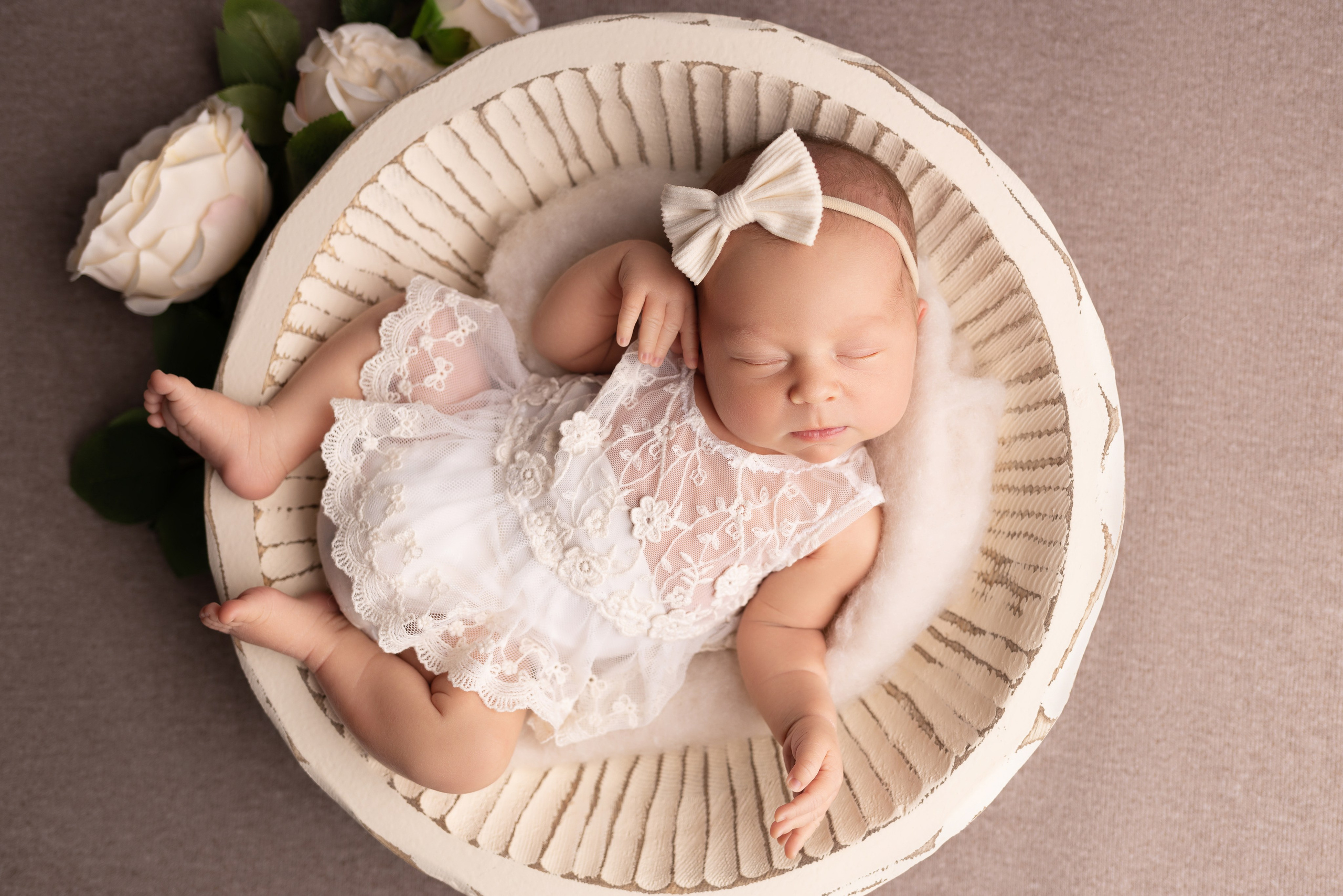 Классическая фотосессия малыша. Фотограф новорожденных малышей в Омске и Омской области Эльвира Камаева