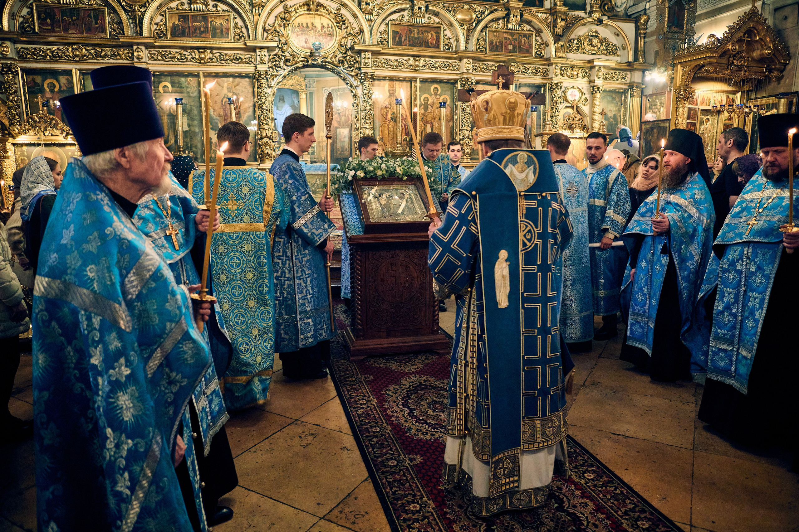Всенощная на БЛАГОВЕЩЕНИЕ ПРЕСВЯТОЙ БОГОРОДИЦЫ. DMITRY MOISEENKO — фотограф, художник, топ-стилист