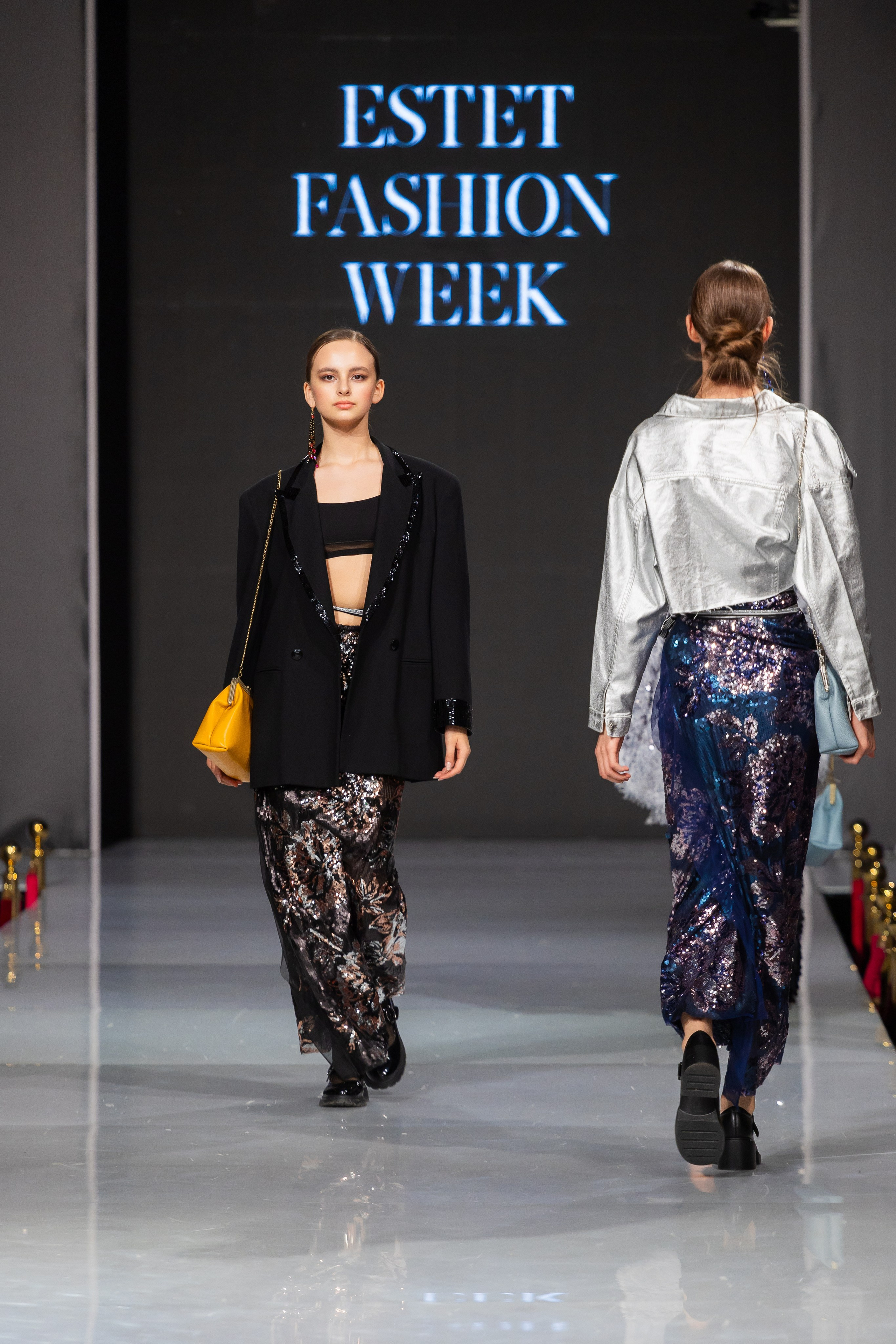 Estet Fashion Week. Photomantis