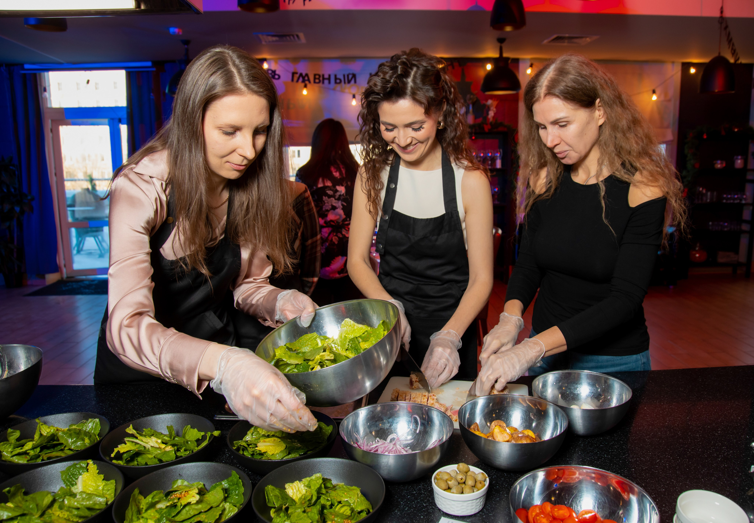ДР в кулинарной студии. Фотограф на праздник, корпоратив, День Рождения и Юбилей в г. Санкт-Петербурге Алексей Анкушев