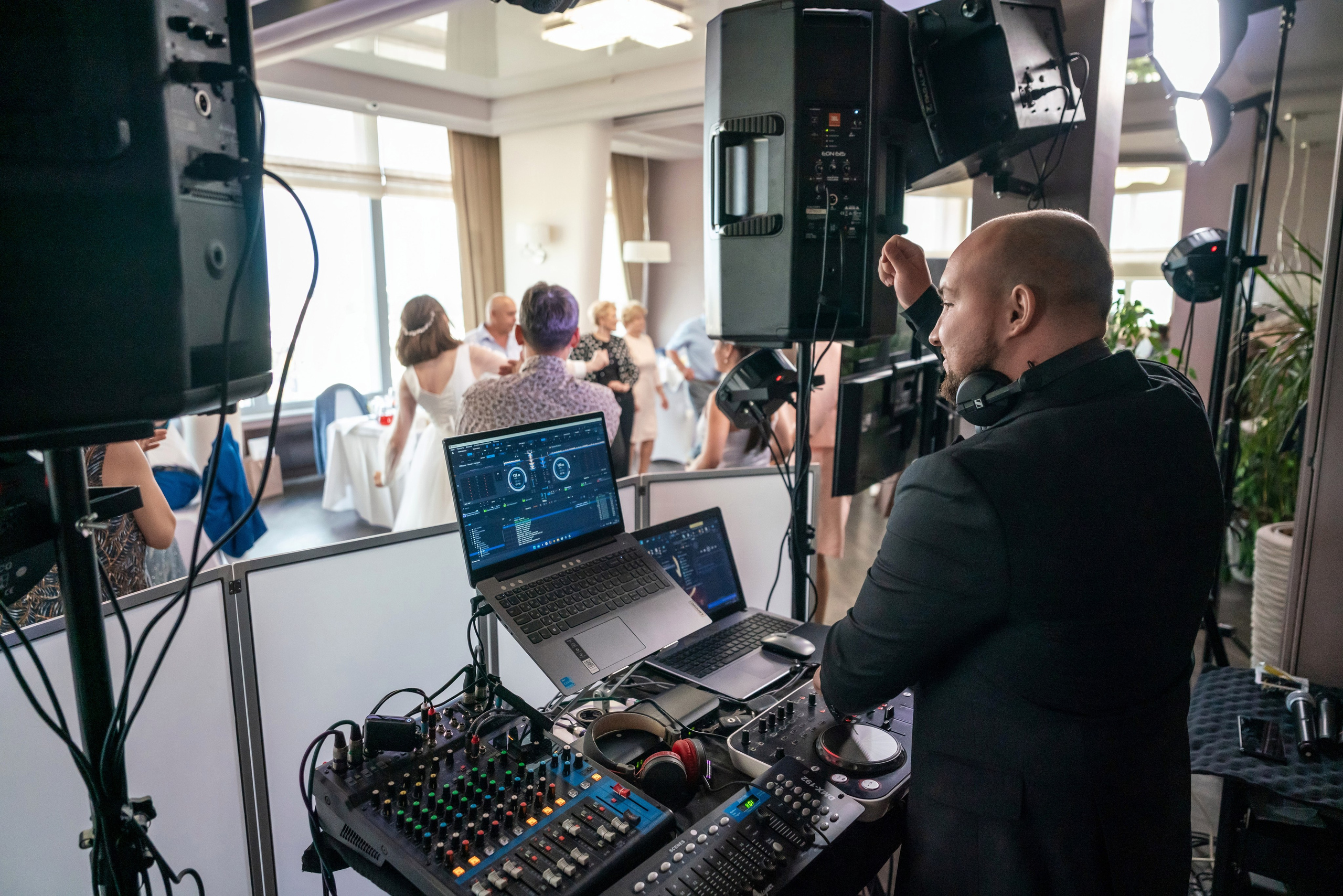 Свадьбы. PRO Диджей на мероприятие любой сложности в Москве и МО