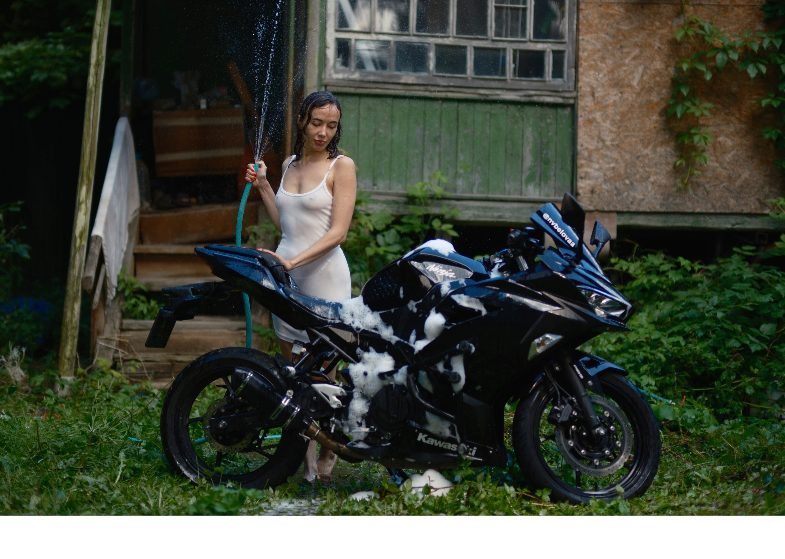 Календарь Girls Only 26. FotoMotoHunterZ — фотографии мотоциклистов на улицах города