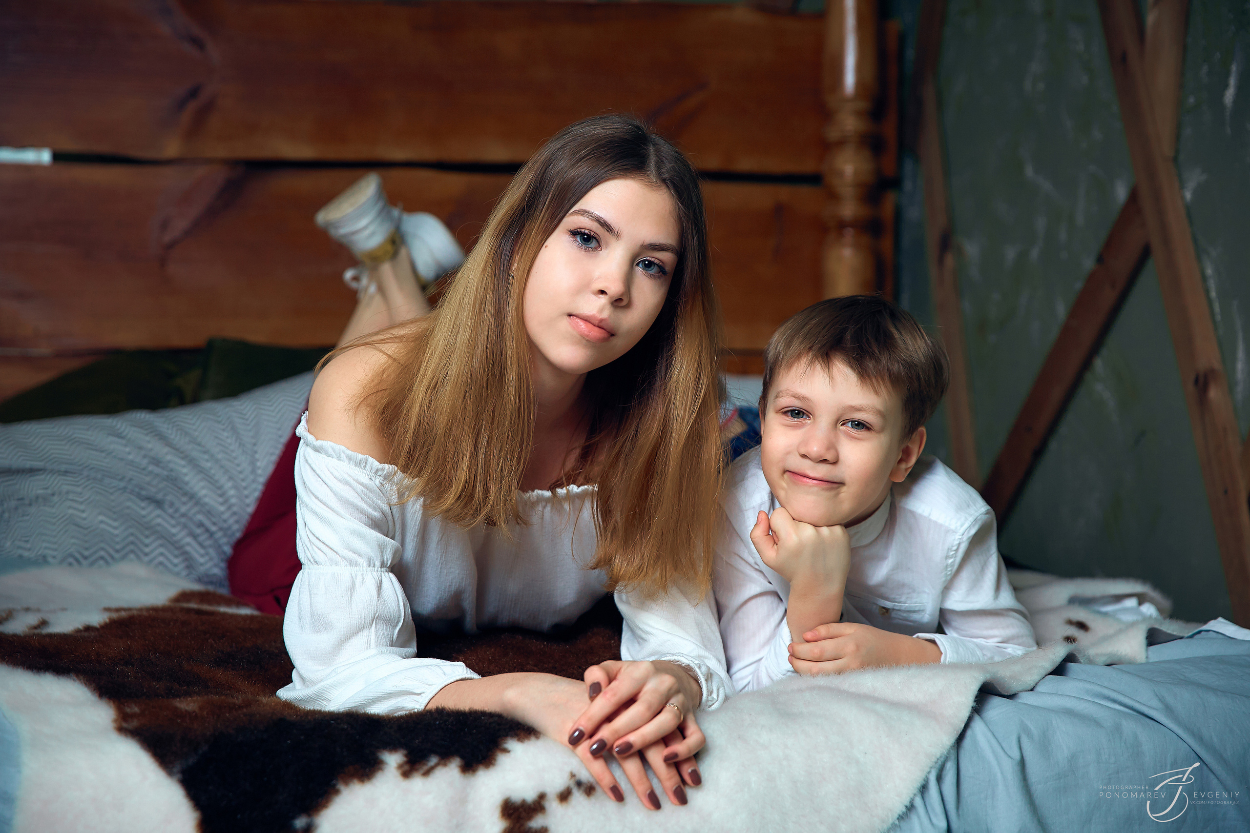 Семейная фотосессия в студии. Свадебный фотограф в Тольятти Жигулевске и Самаре Пономарев Евгений