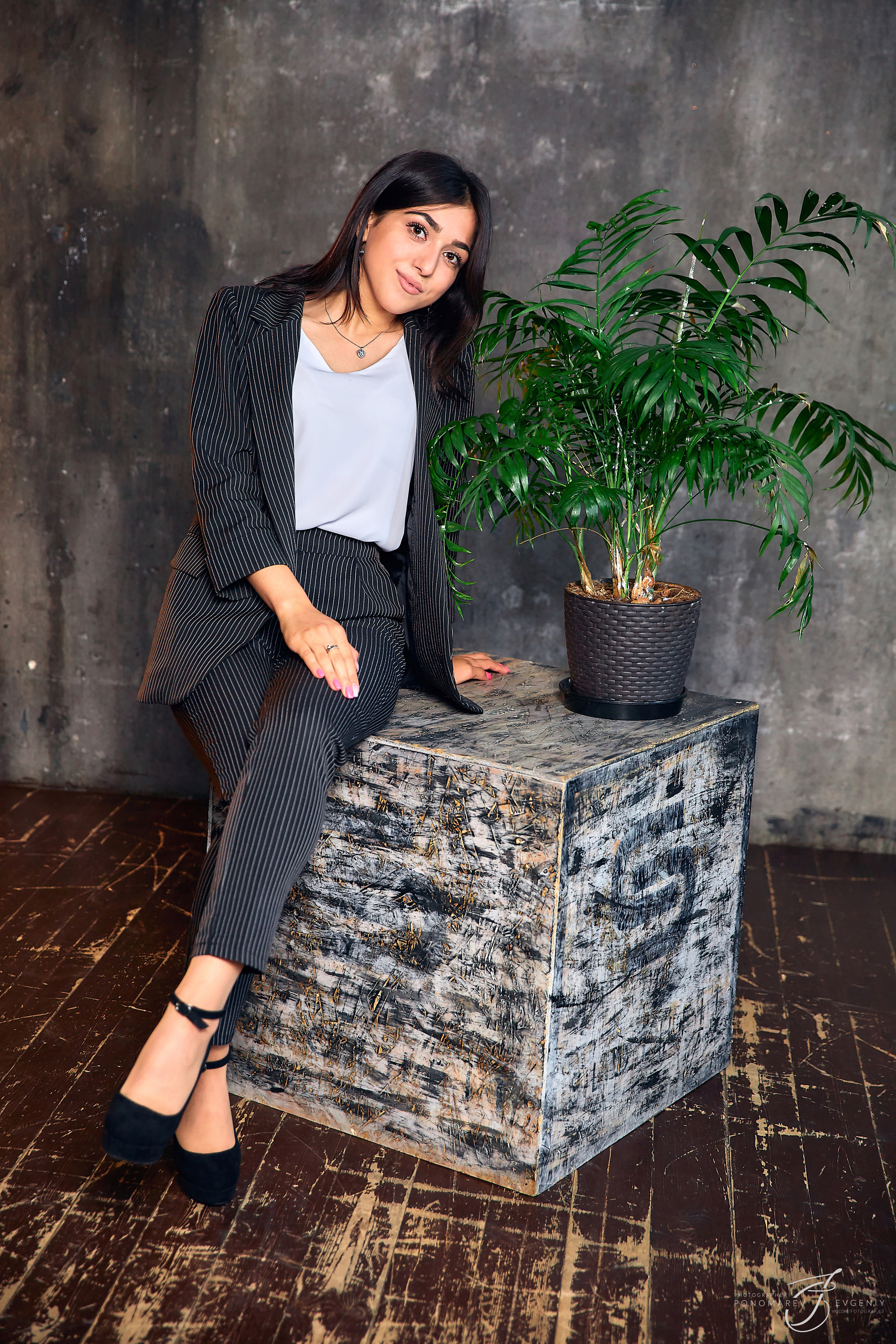 Съемка выпускников в студии. Свадебный фотограф в Тольятти Жигулевске и Самаре Пономарев Евгений