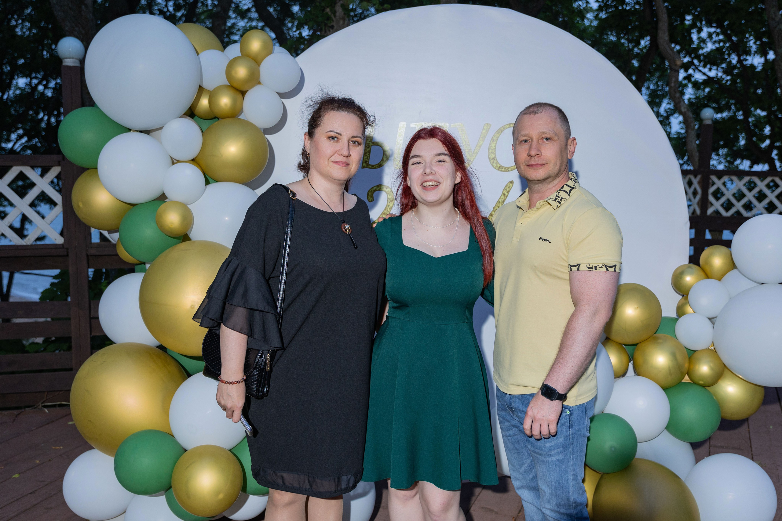 Выпускной вечер на базе отдыха Жемчужина. Выпускные альбомы во Владивостоке