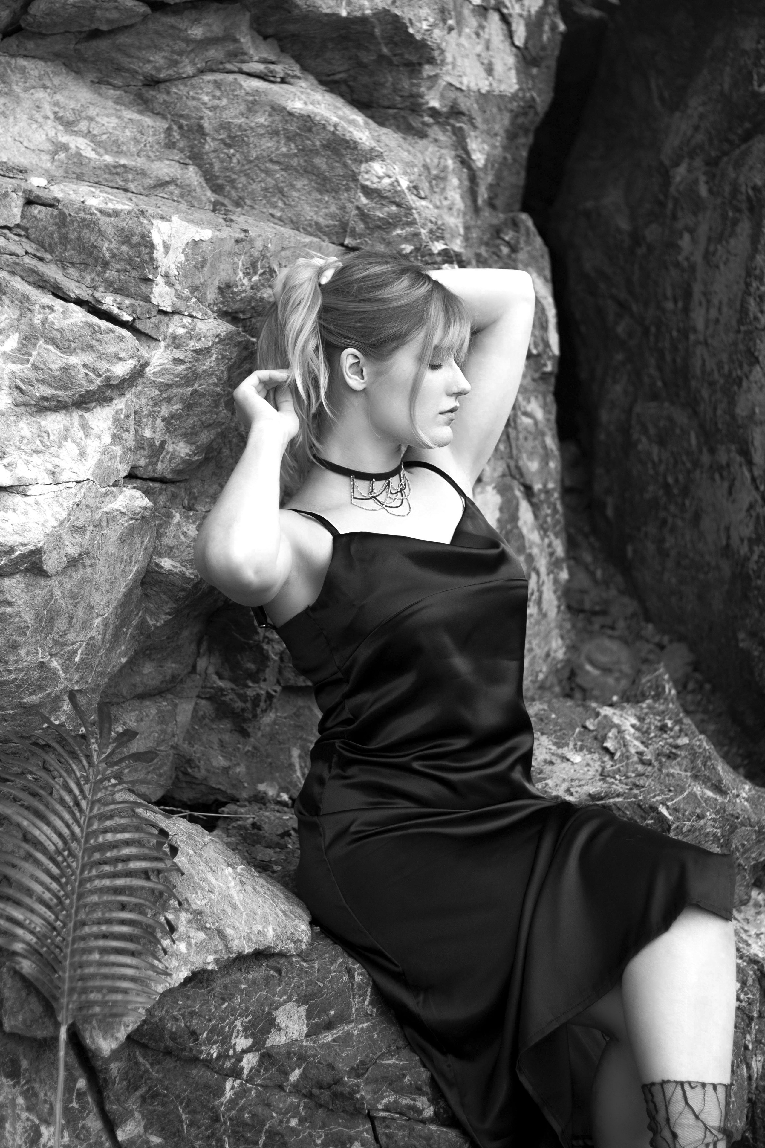 Валерия (Фотосессия в карьере, фотосессия в горах). Женский фотограф в Орске Новотроицке Динара Долганова