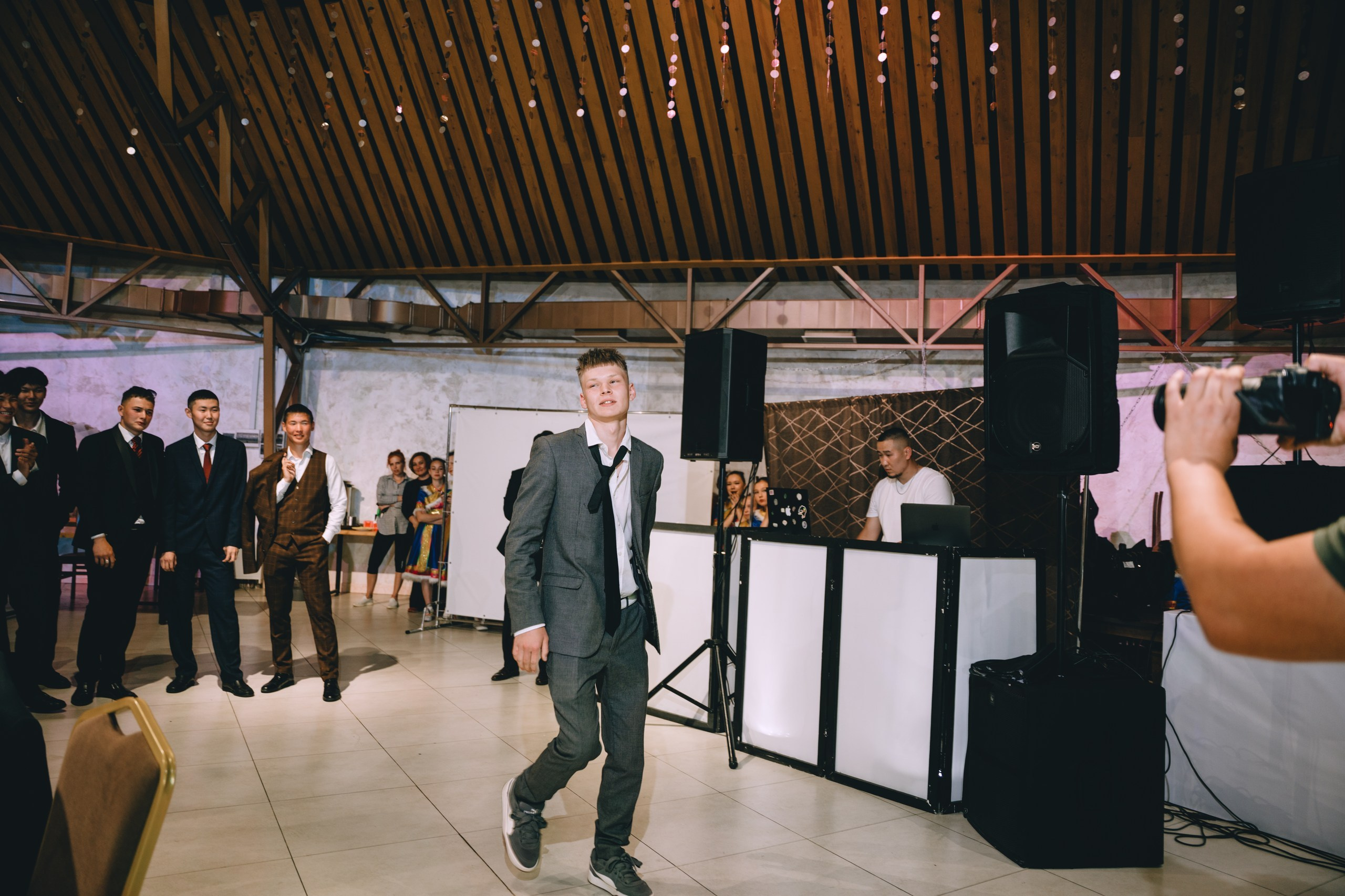 Выпускной Усть-Ордынской СОШ № 1 2025. Фотограф в Иркутске Сендыхеев Пётр