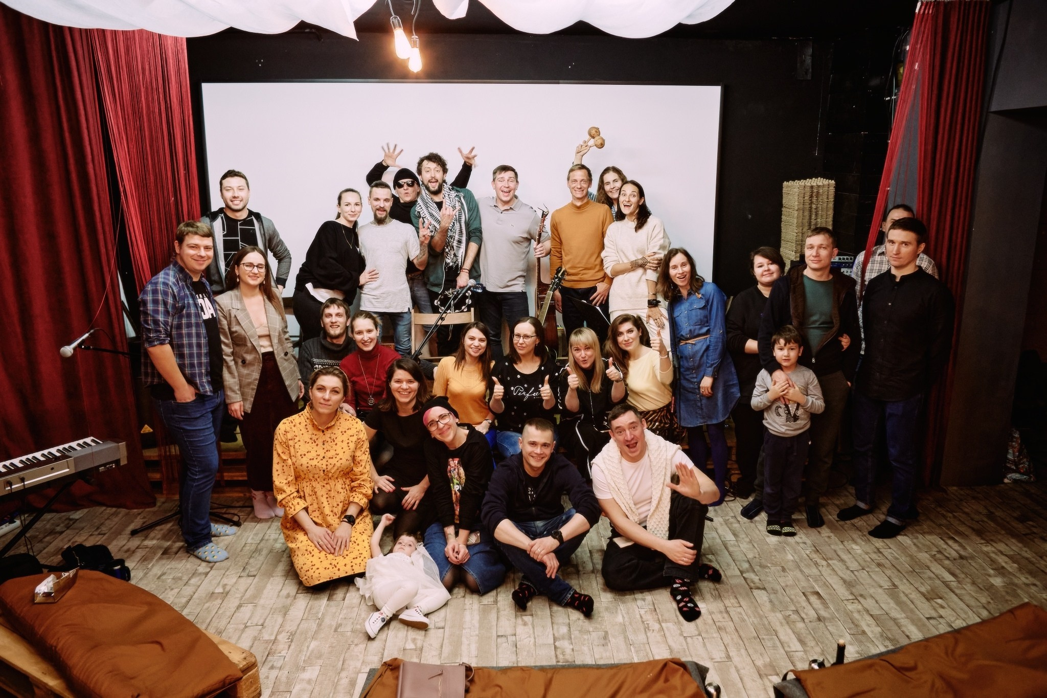 Дебютное мероприятие «Квартирник 50_50». Репортажный фотограф г. Екатеринбург Алексей Обоскалов