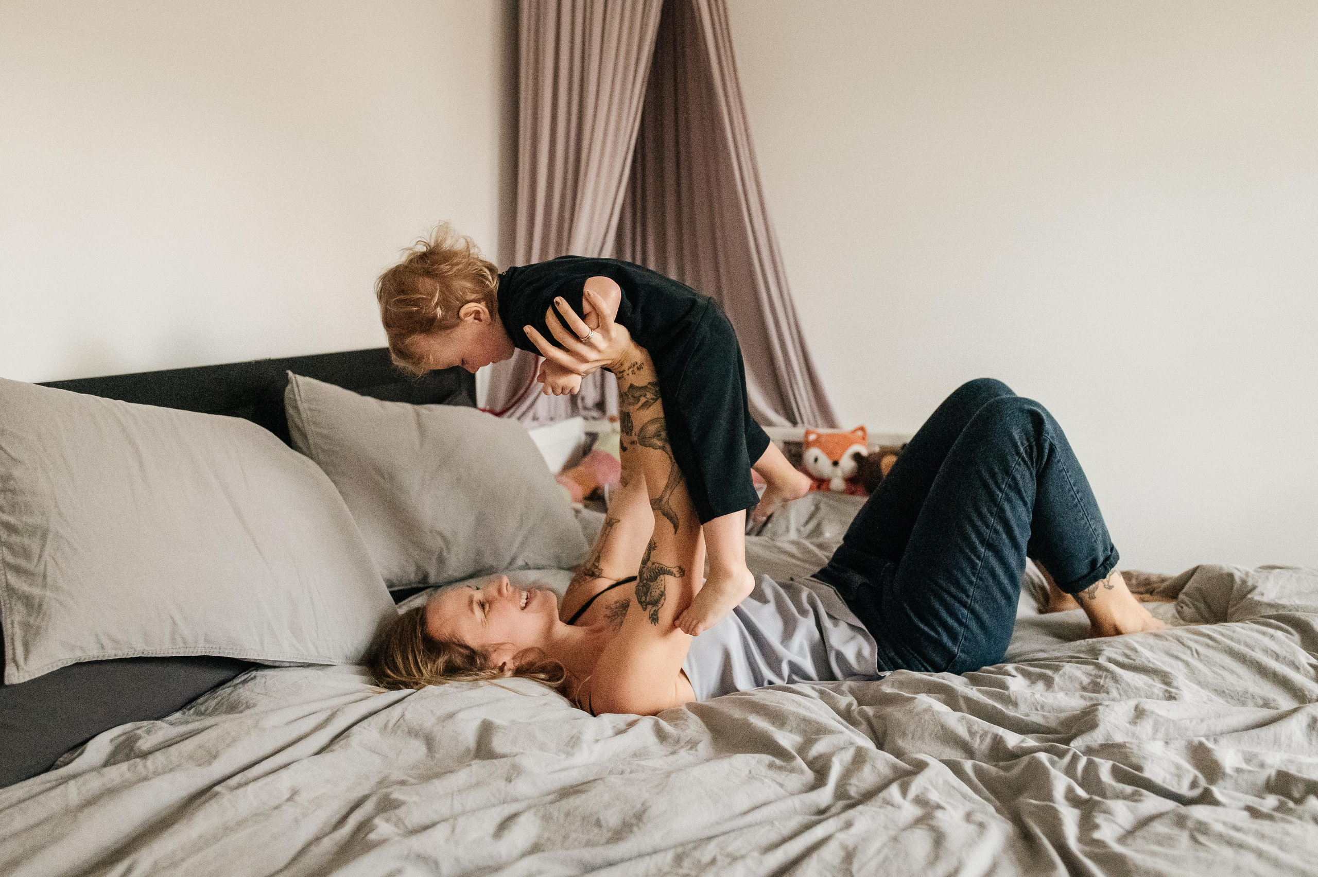 Домашняя фотосессия стильных людей. Семейный фотограф. Lifestyle. Москва. Анастасия Михайлова