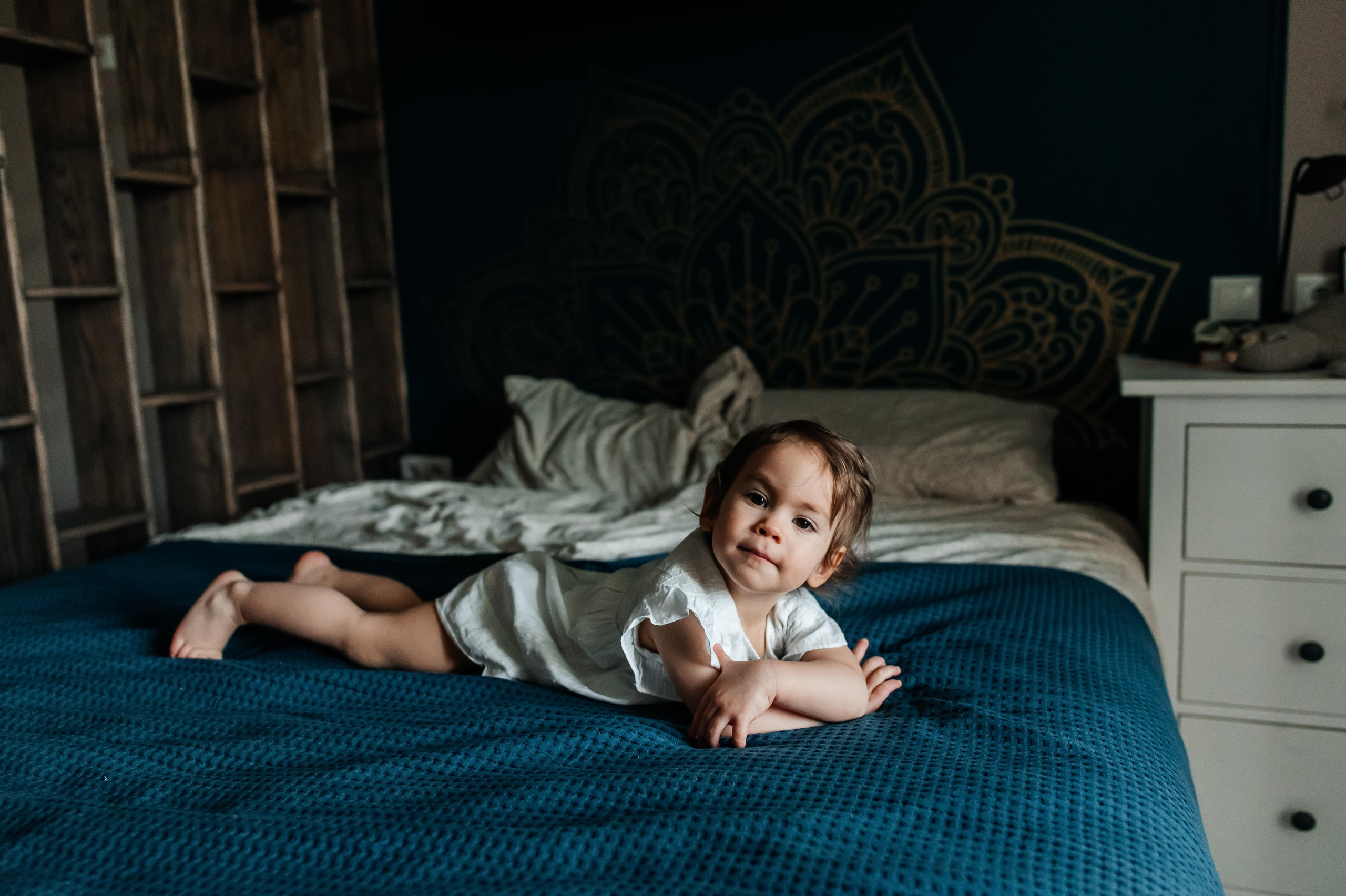 Домашняя девчачья фотосессия. Семейный фотограф. Lifestyle. Москва. Анастасия Михайлова