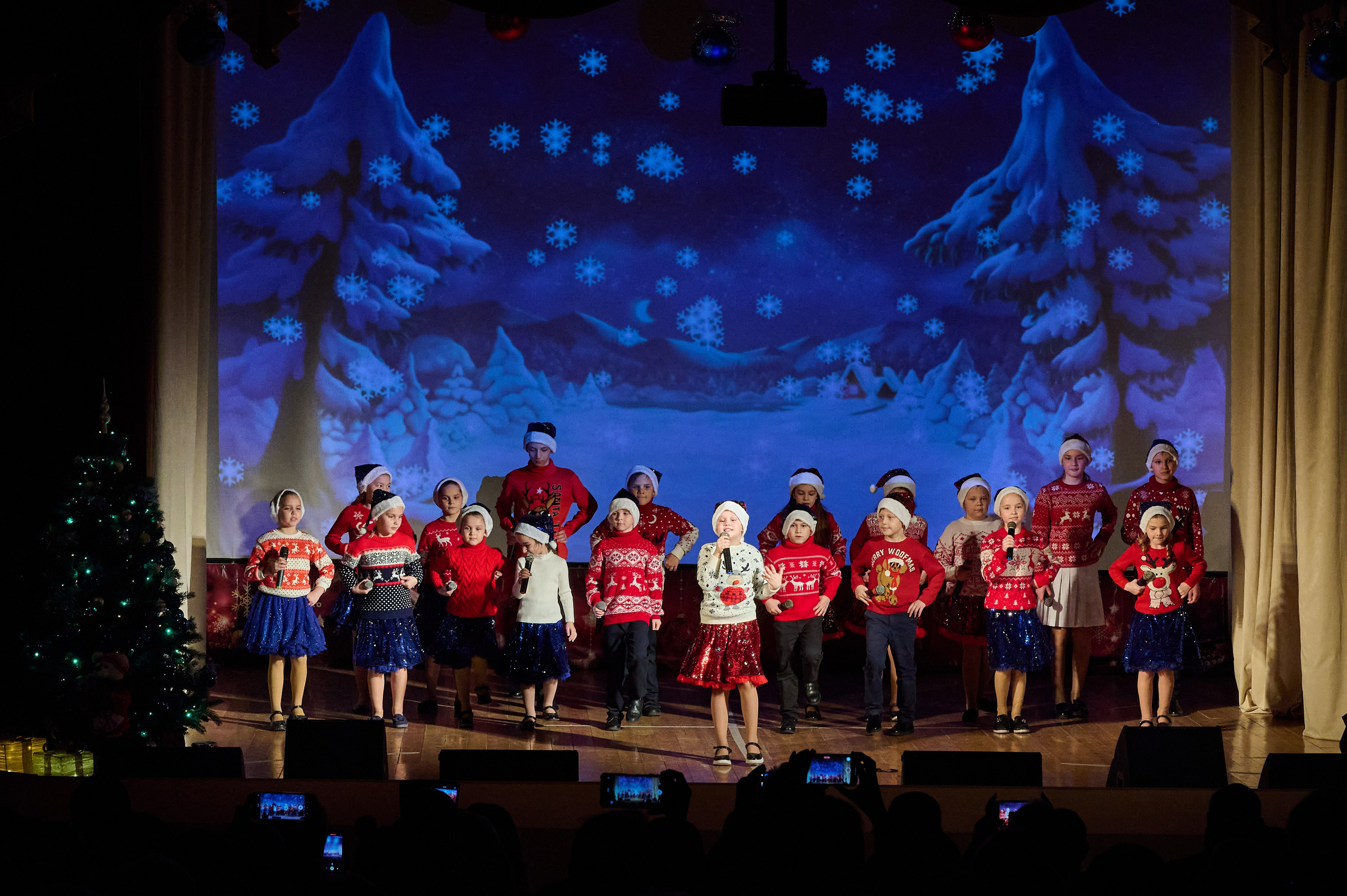 Новогодний концерт. Жизнь курорта Кабардинка в фотографиях