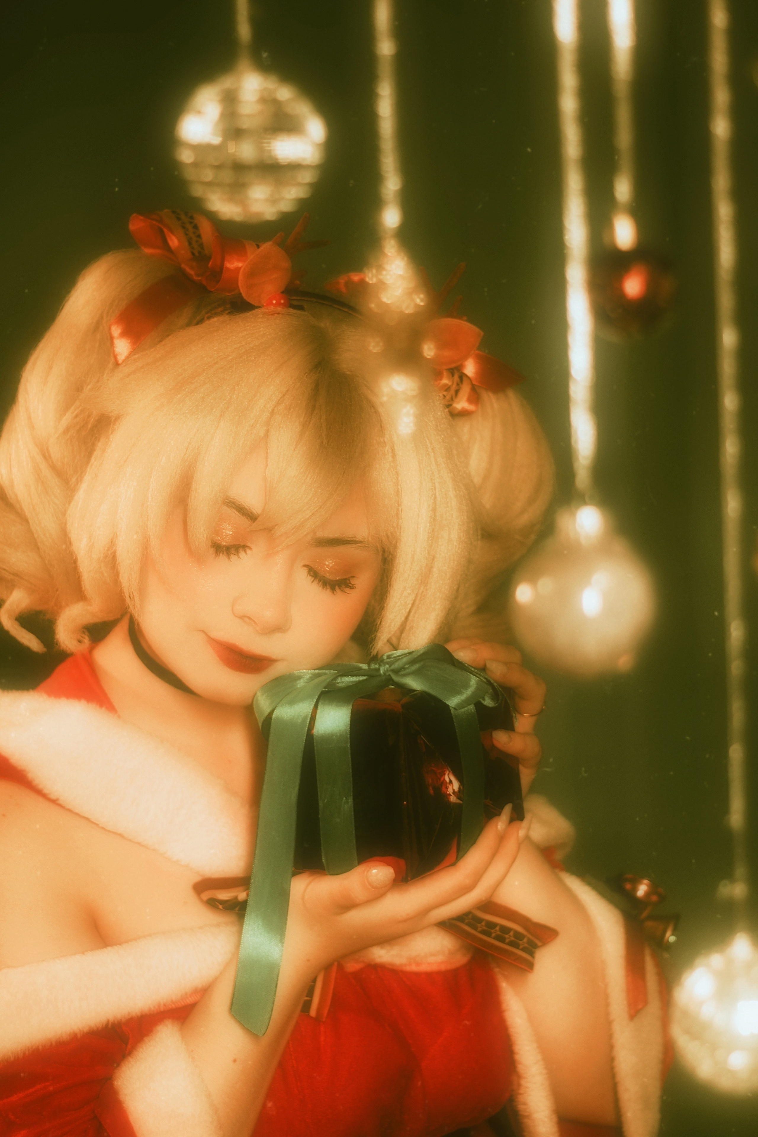 Xmas Barbara (Genshin Impact), Магадан 2024. Фотограф NotSilver