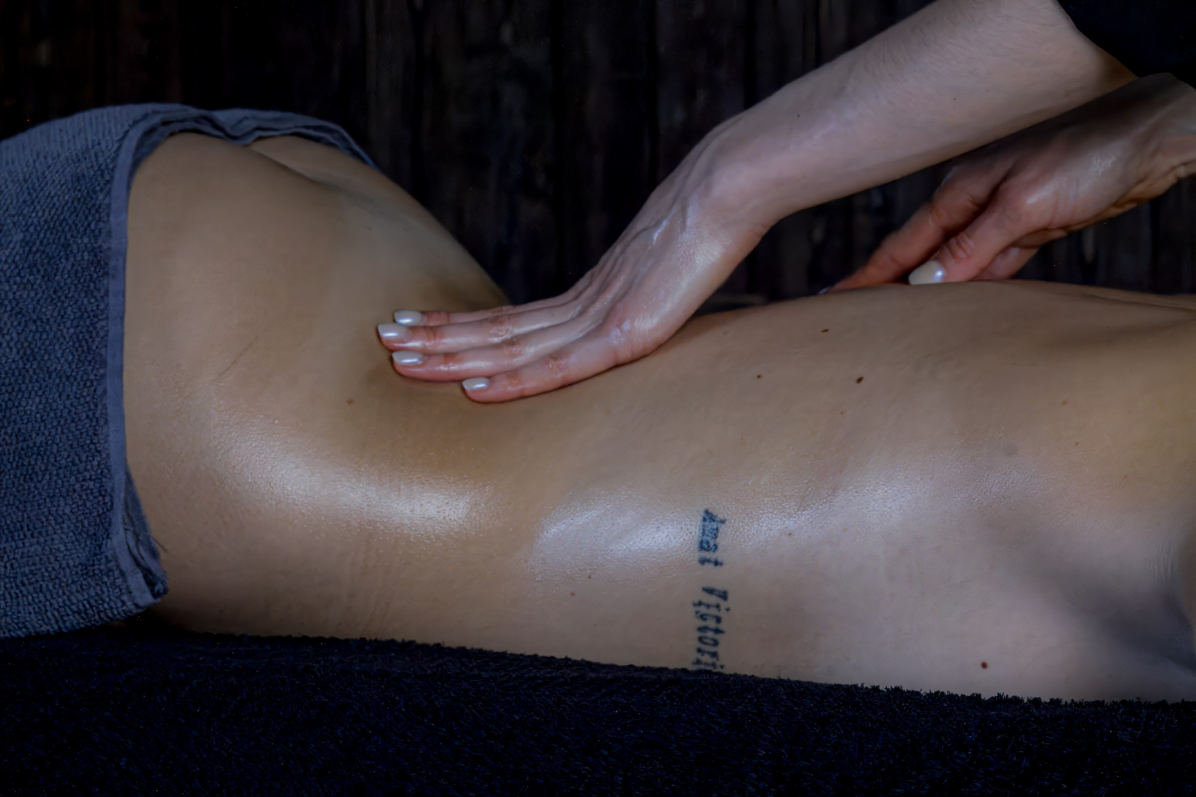 Полина и Вика. Бунгало в Москве.Аренда Бунгало в Мск