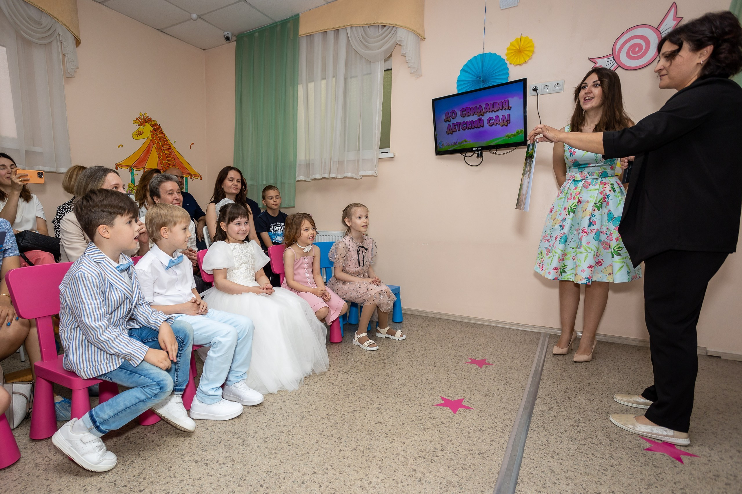 Выпускной Детский сад, 2 часа, 8000. Выпускные альбомы Майкоп, Краснодар Елена Золотарева