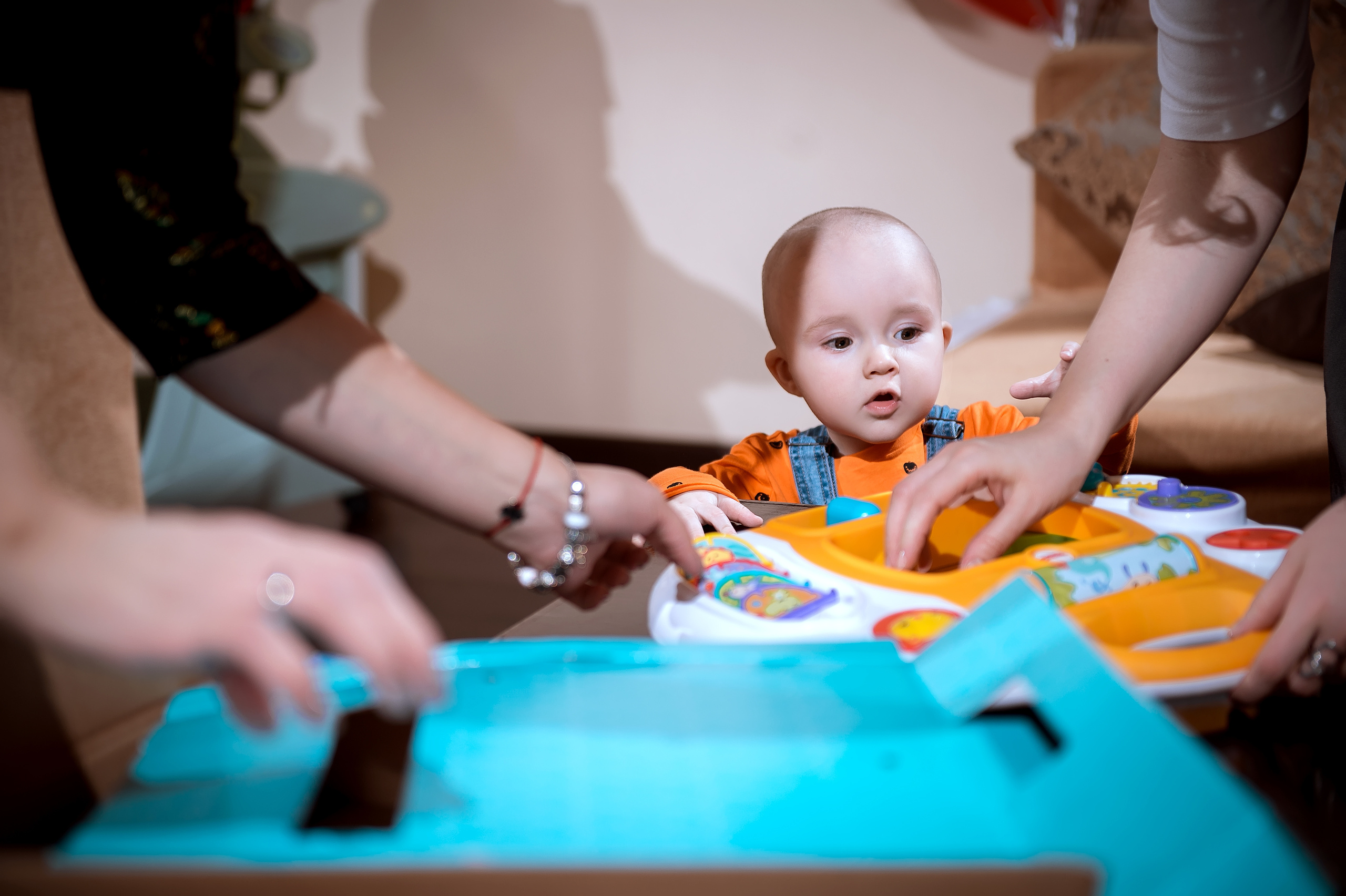 Фотосъемка празднования дня рождения в Пироговском дворике в Мытищах. Свадебный и семейный фотограф Виктория Носачёва. Щелково, Москва и МО