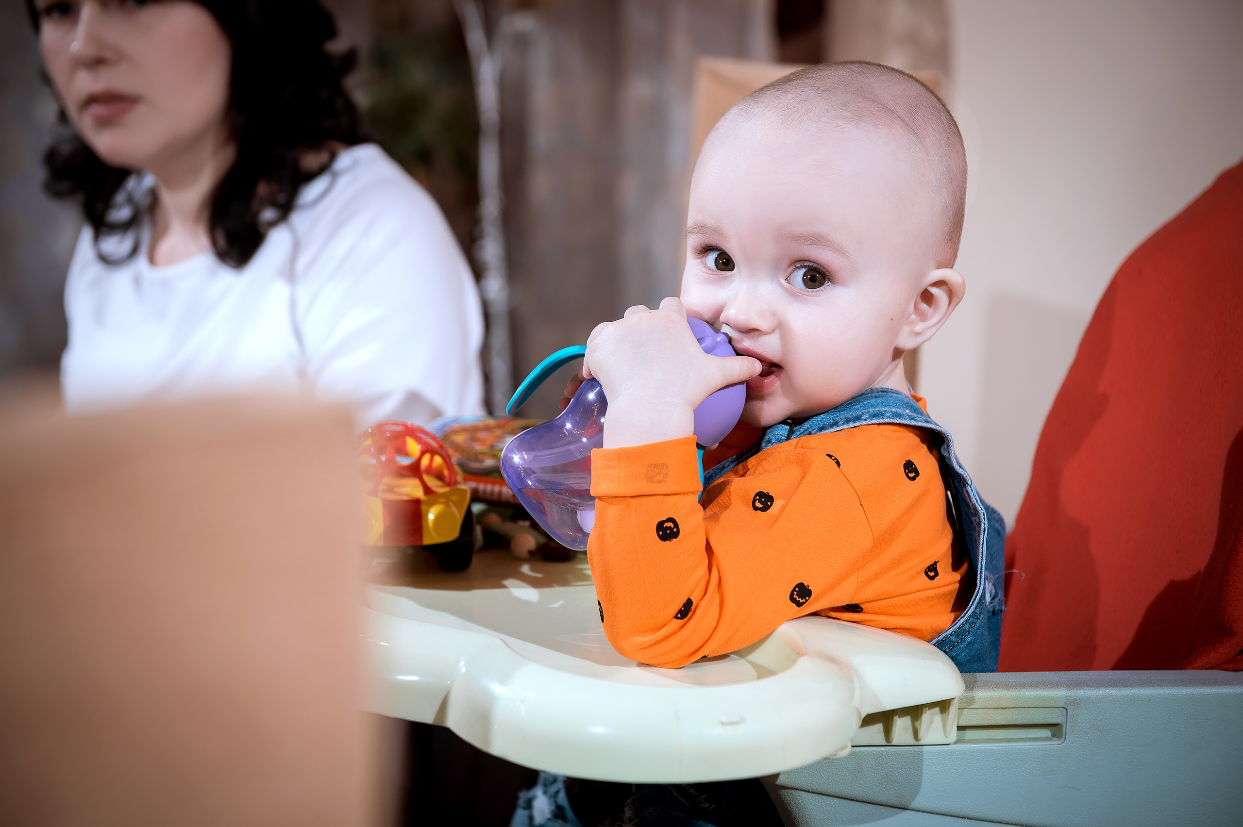 Фотосъемка празднования дня рождения в Пироговском дворике в Мытищах. Свадебный и семейный фотограф Виктория Носачёва. Щелково, Москва и МО
