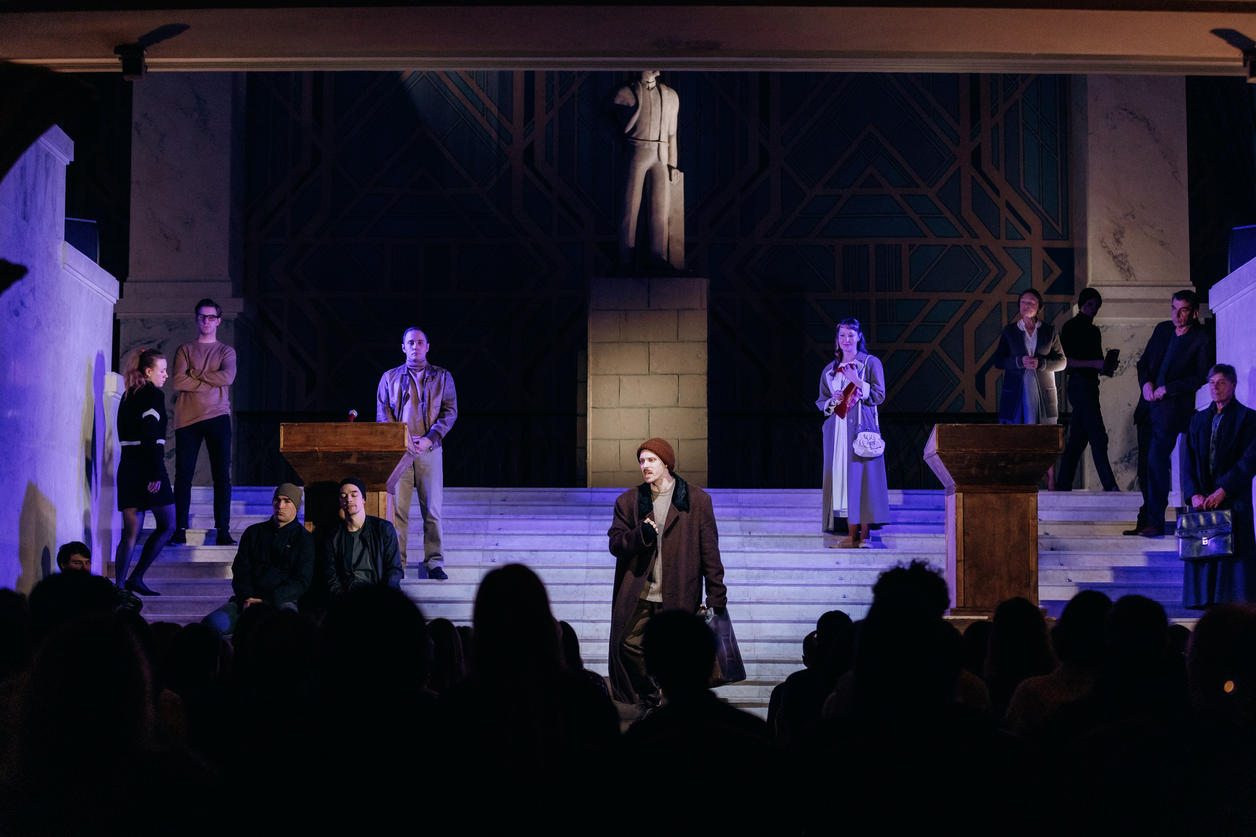 «Ленин из Ревды» в Балтийском доме. Фотограф Виктория Дунаевская в Санкт Петербурге