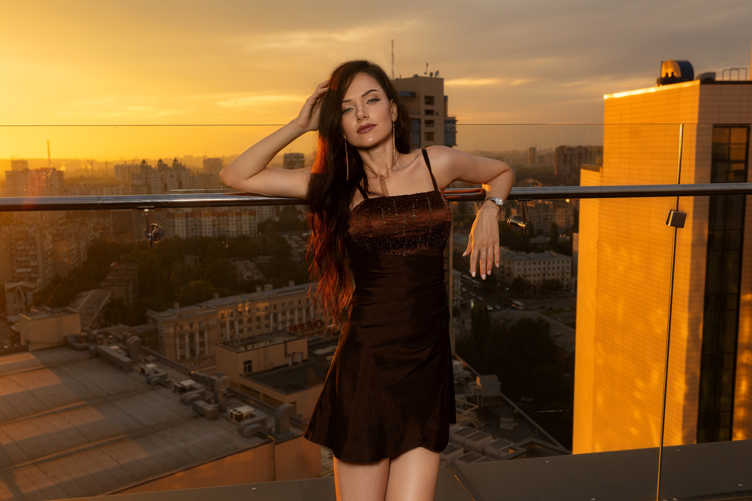 Вечерняя съемка на крыше ГЧ с Екатериной в формате для «себя». Дмитрий Шульгин, портретный фотограф в Воронеже