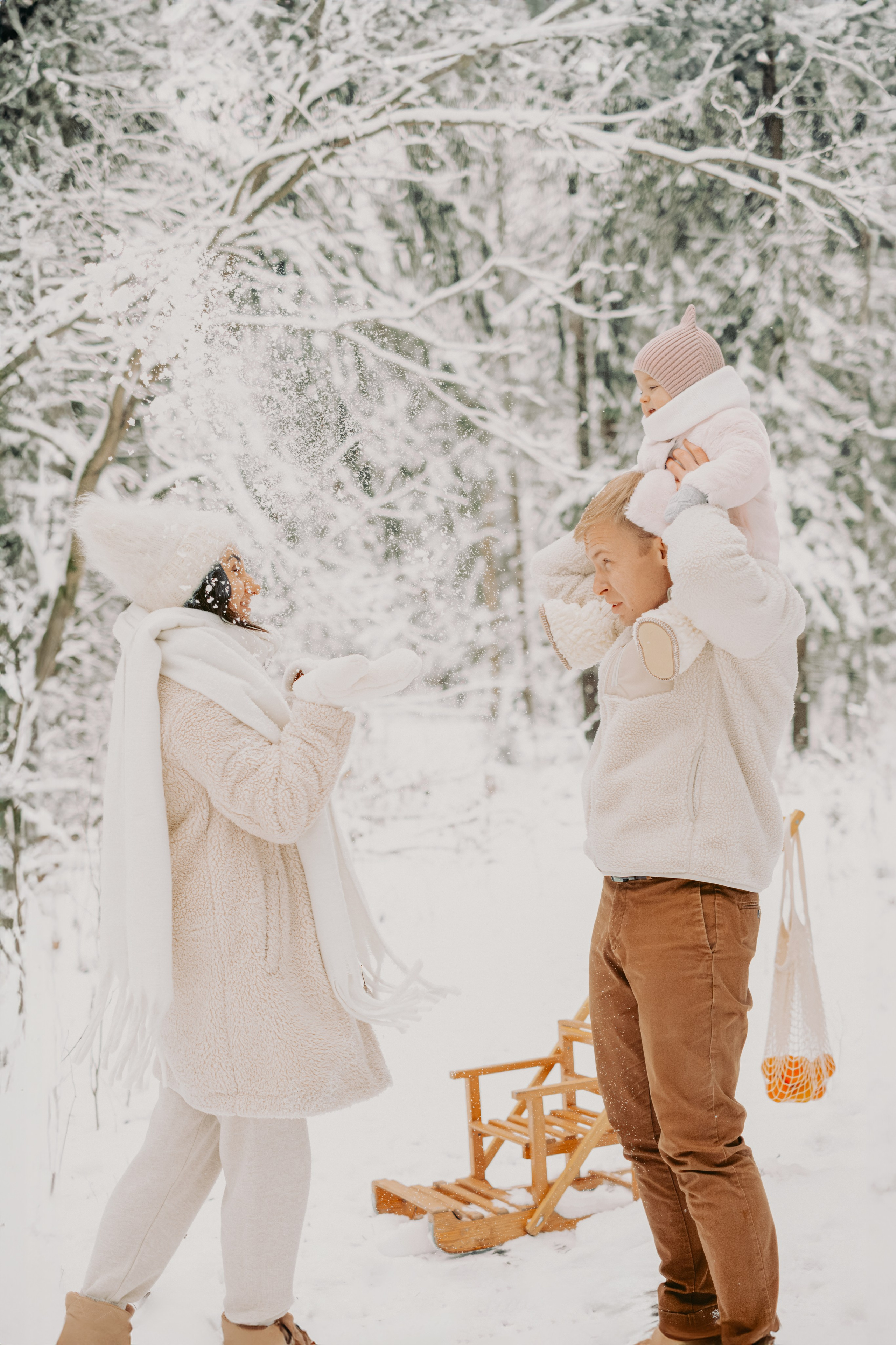 Зимняя история Яны, Леши, Мии и Фанты. Семейный и детский фотограф в Санкт-Петербурге