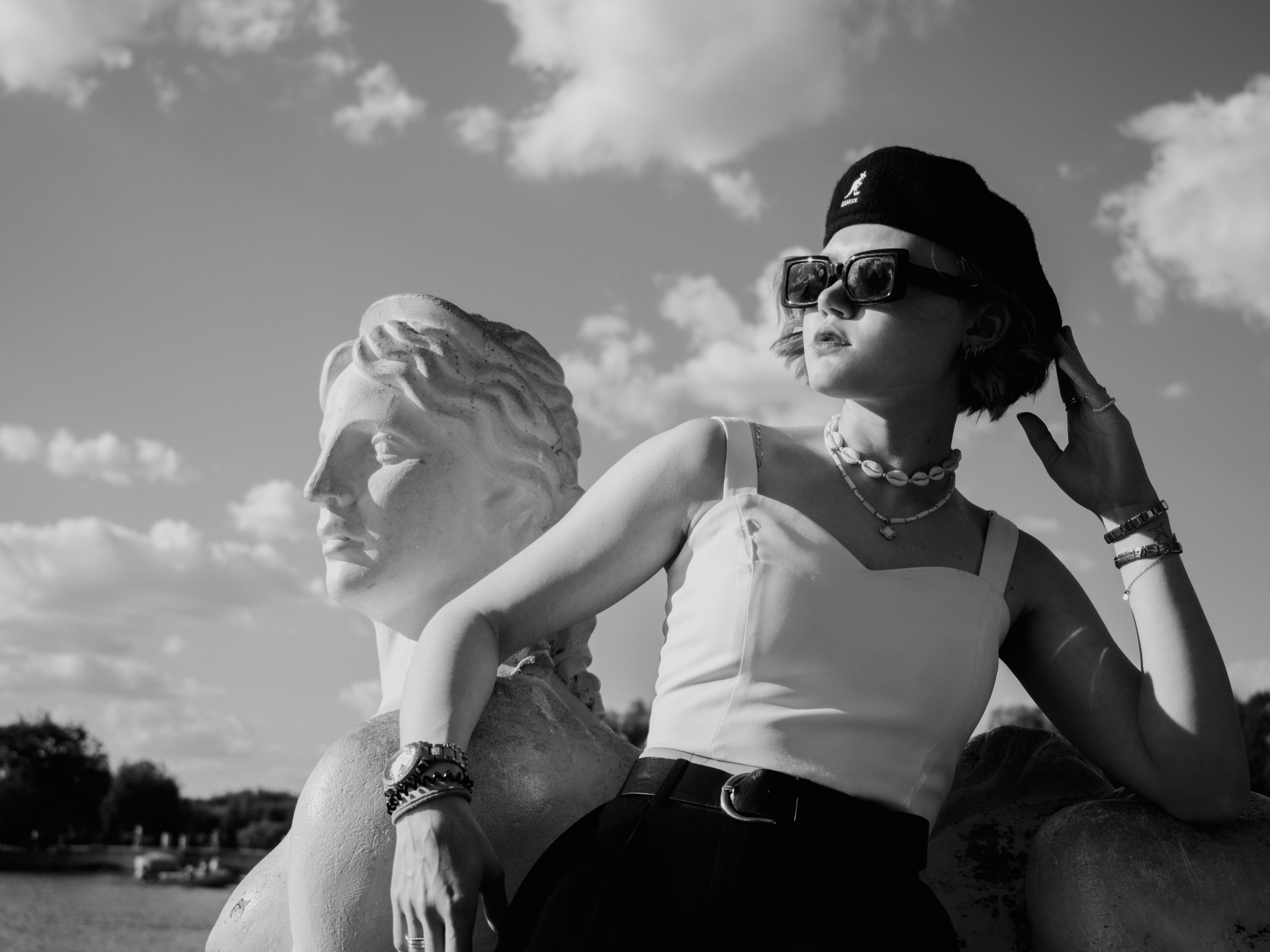 Женский портрет в парке