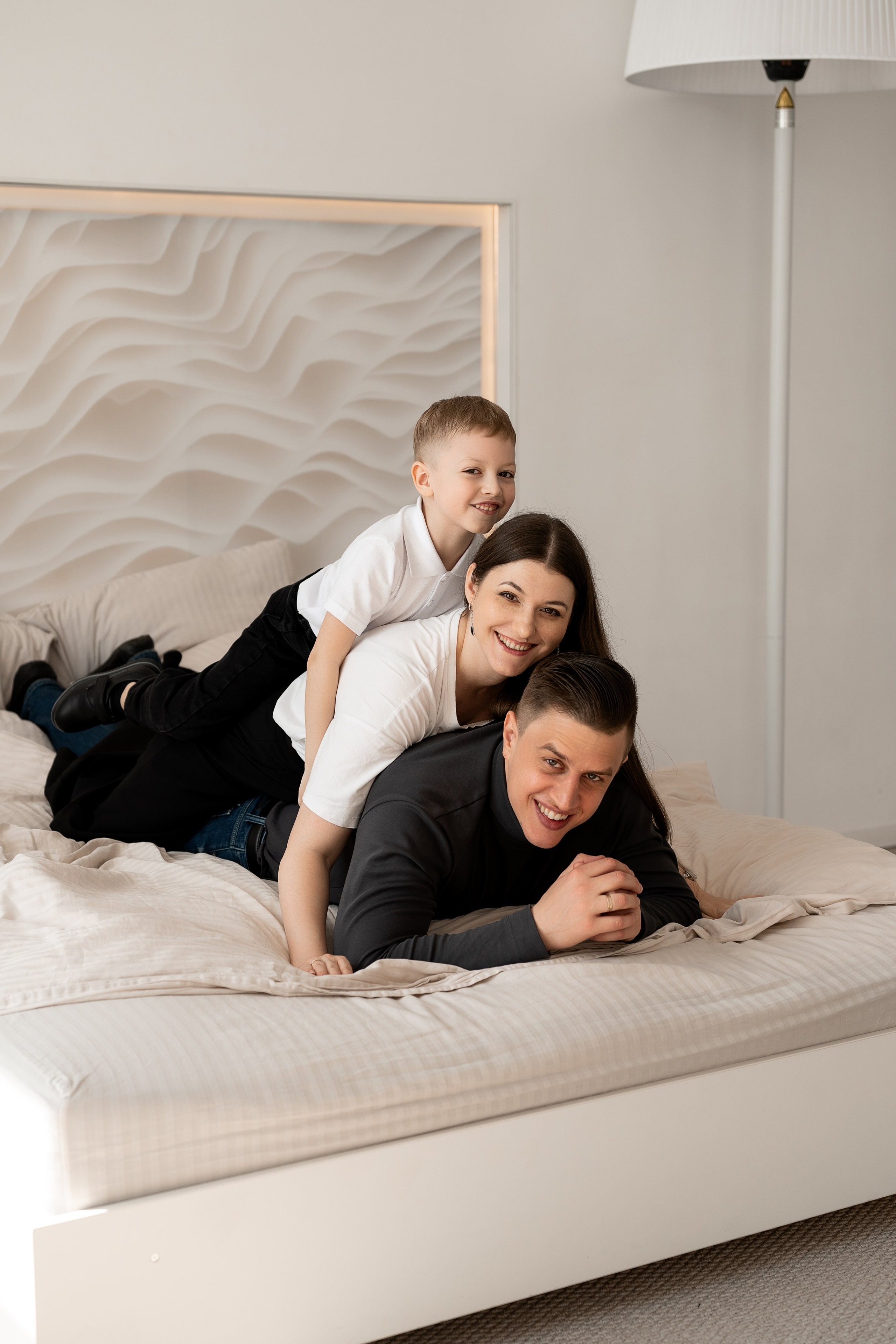 Семейная фотосессия (прогулки и студии). Семейный и женский фотограф в Санкт-Петербурге