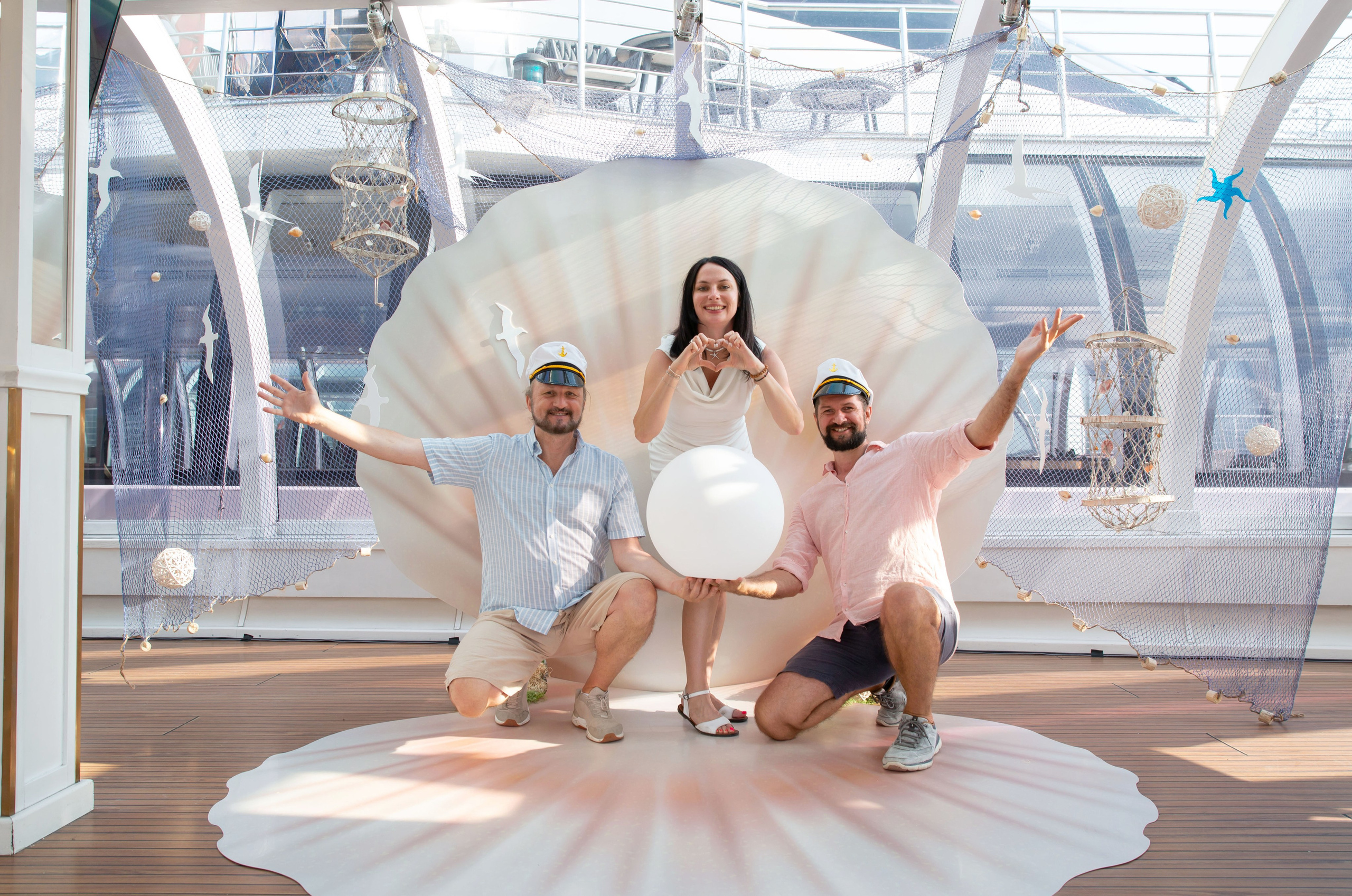 Dubai Vibes Intourist Cruise Party. Семейный и детский фотограф Анна Петракова