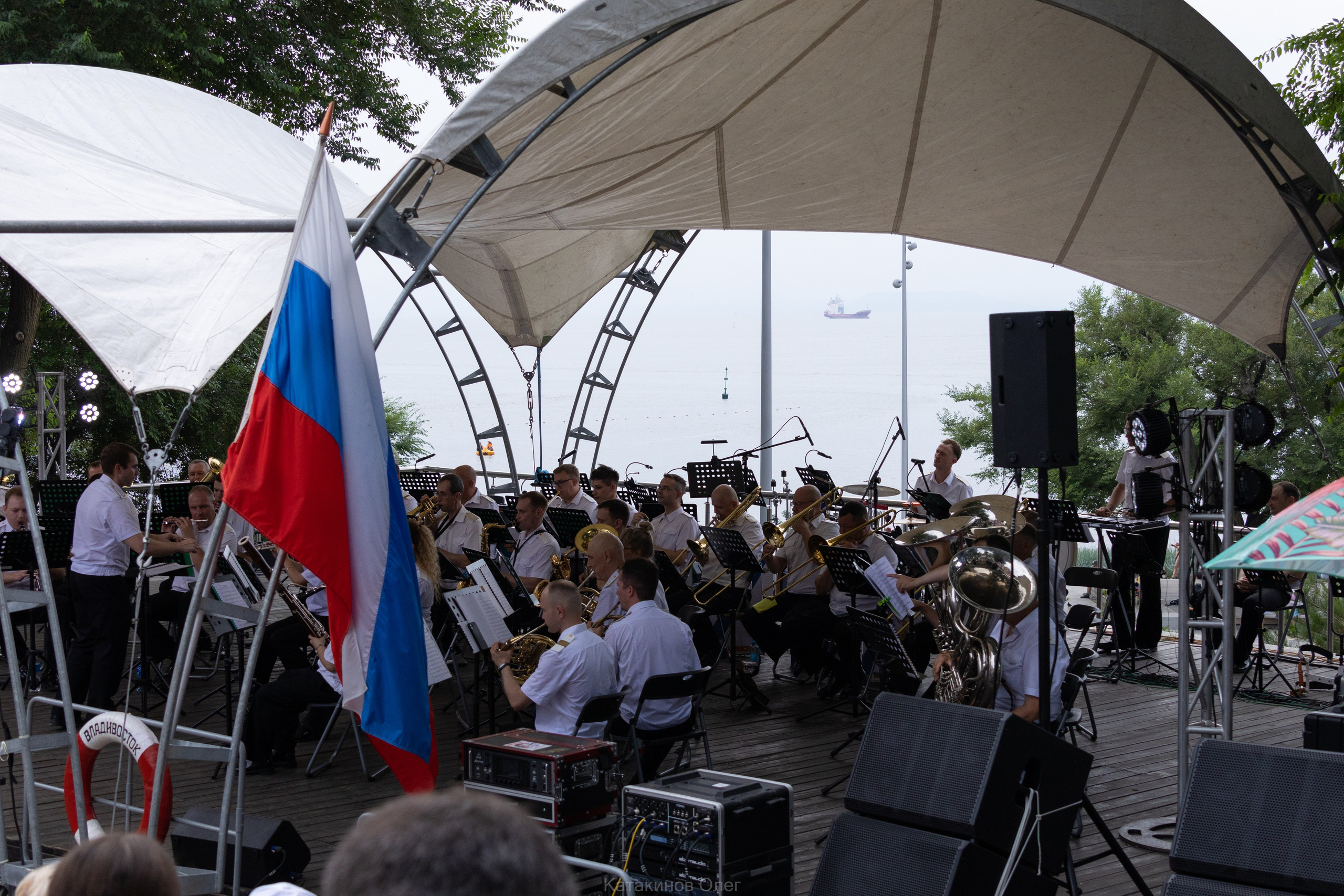 День ВМФ. Олег Катакинов| Репортажный фотограф в городе у моря (Владивосток)